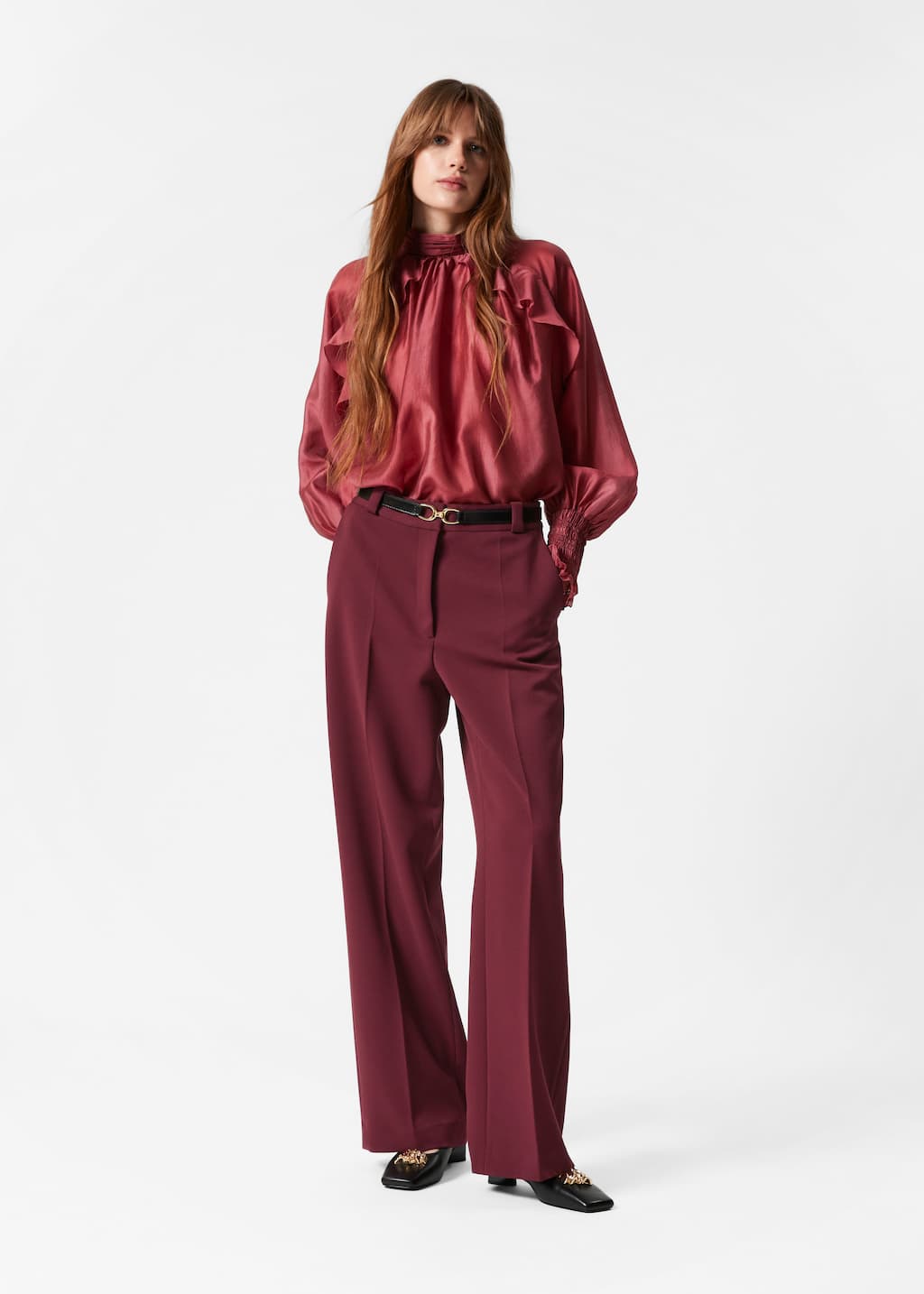 Pantaloni ampi con pieghe pressate - Crema - Lookbook