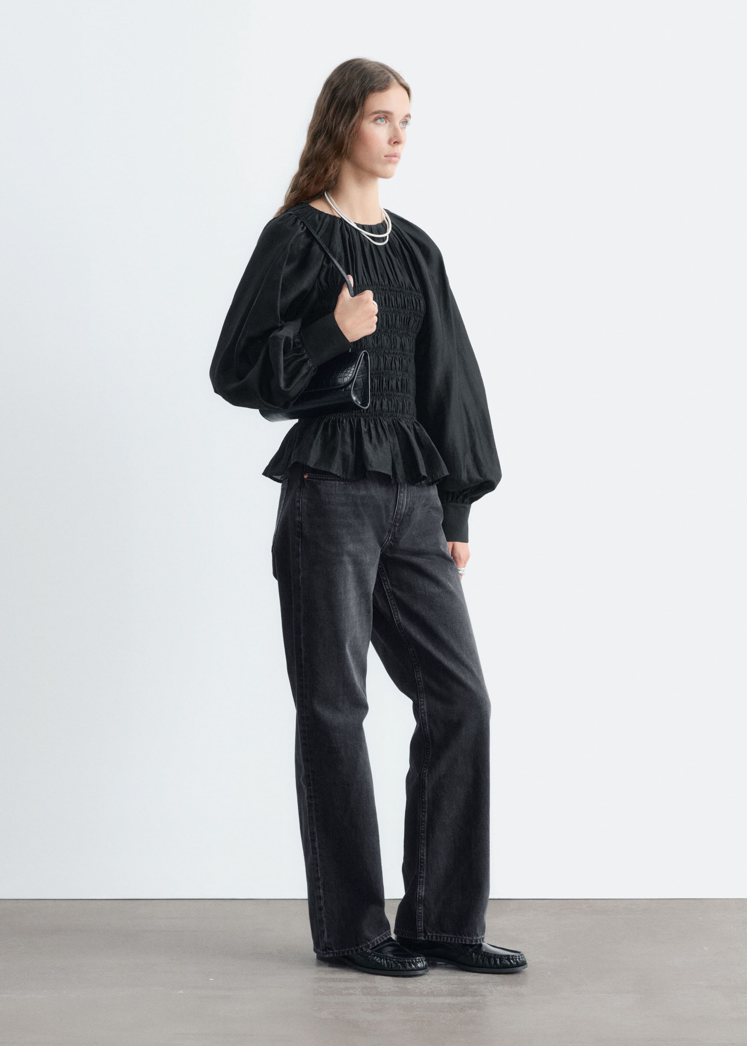 Smock Blouse - Black - Lookbook