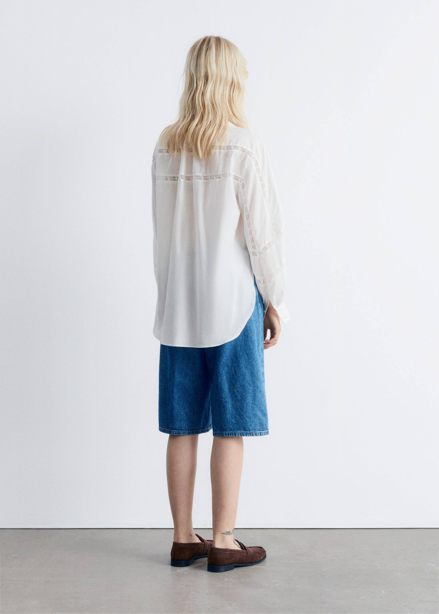 Blouse ample bordée de dentelle - Blanc/Noir - 4