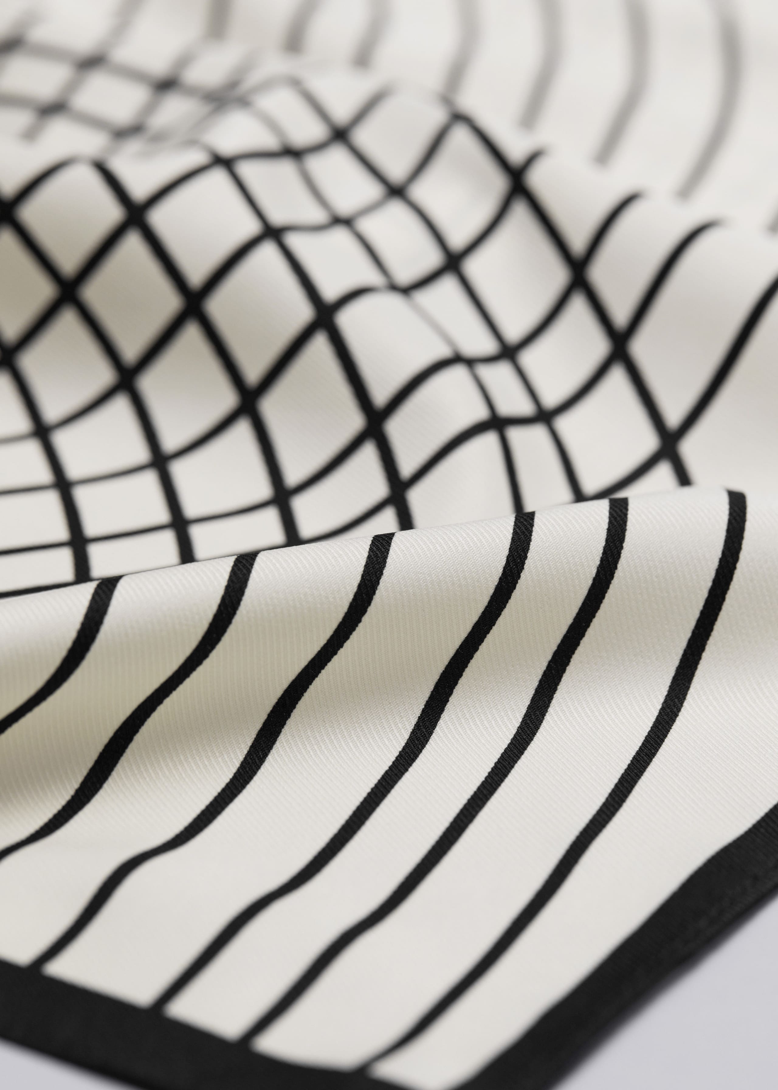 Graphic Print Square Scarf - {{variantName}} - Descriptive Detail