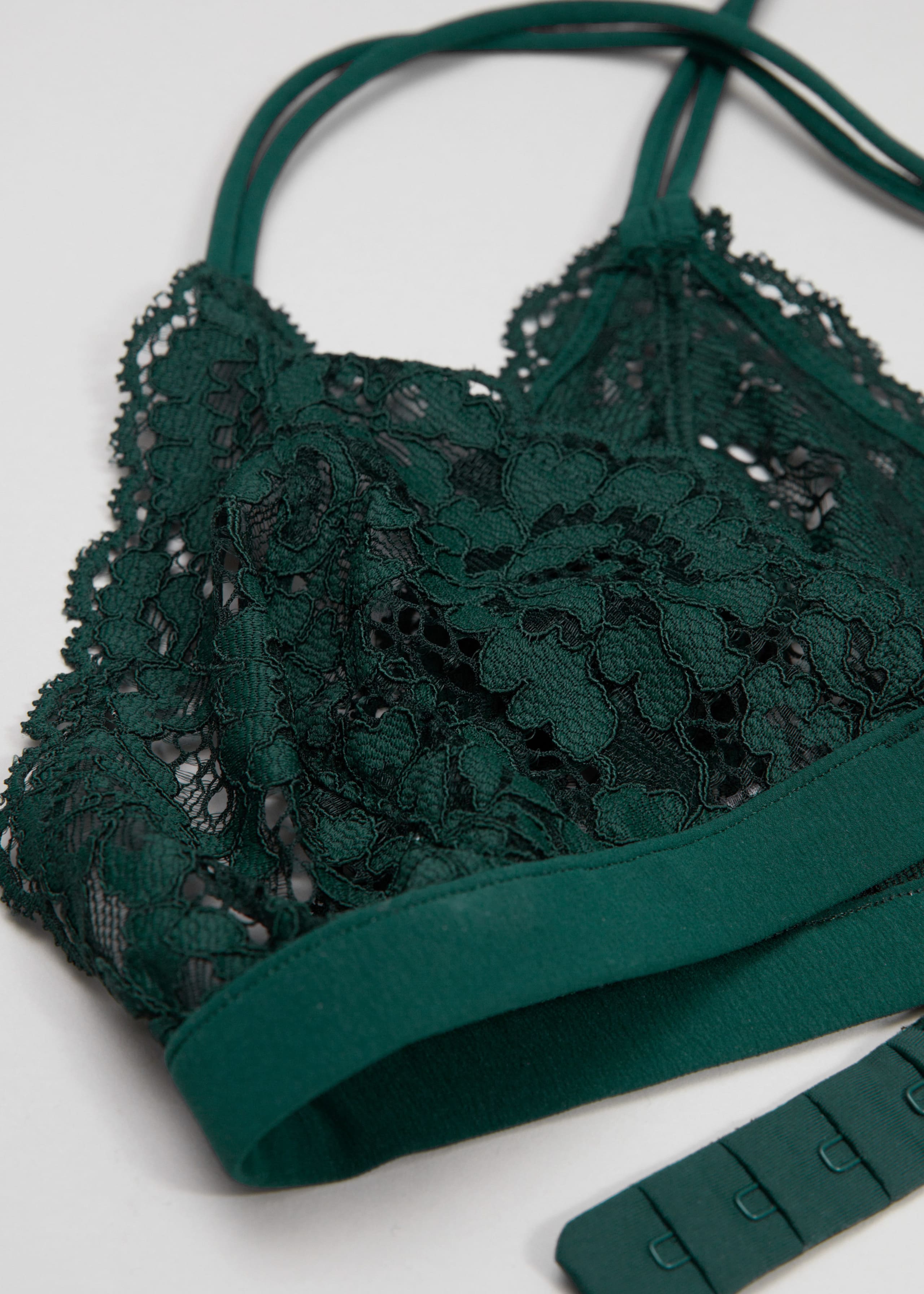 Scalloped Lace Soft Bra - {{variantName}} - Descriptive Detail