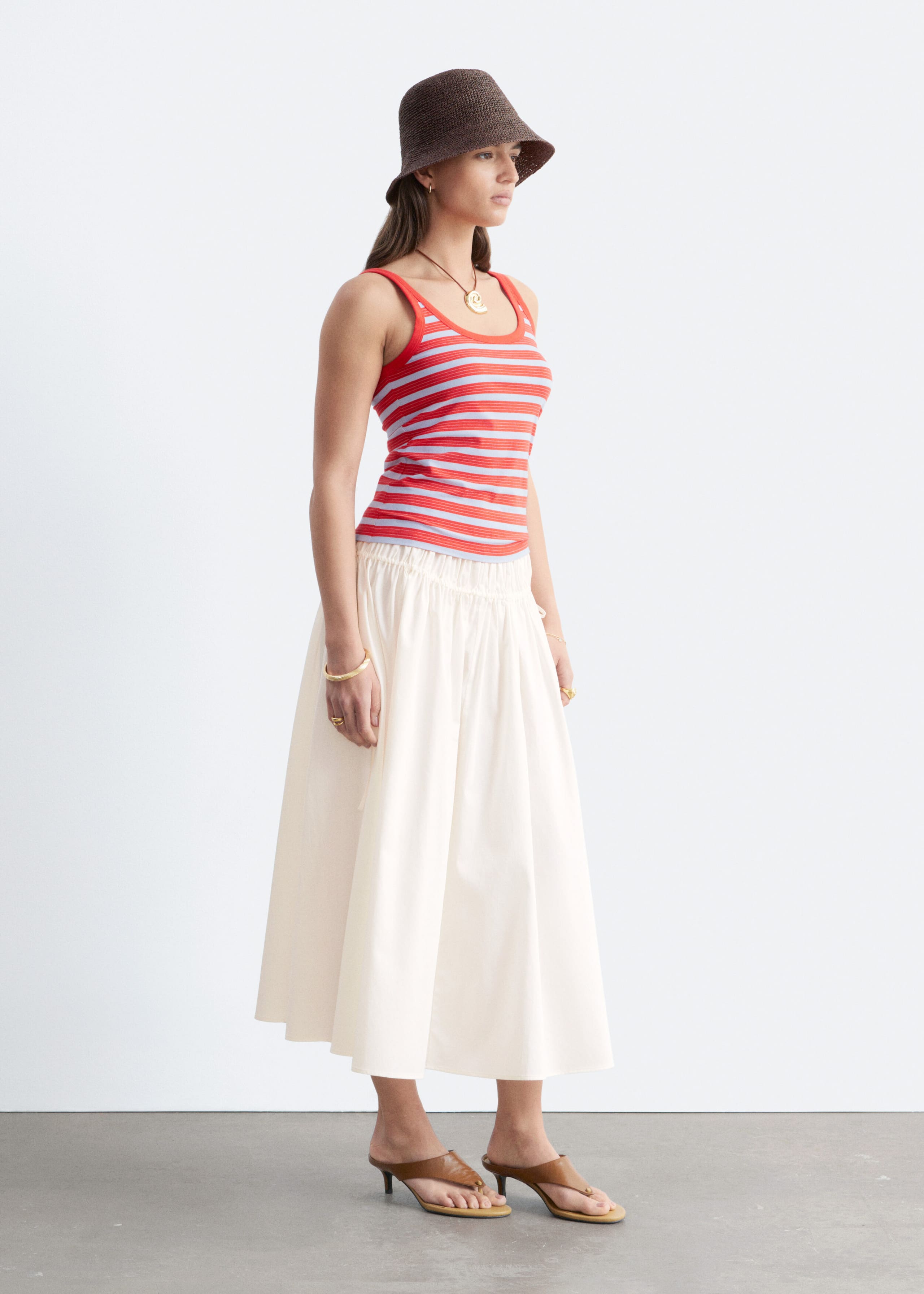 Scoop-Neck Tank Top - Black/White - Lookbook