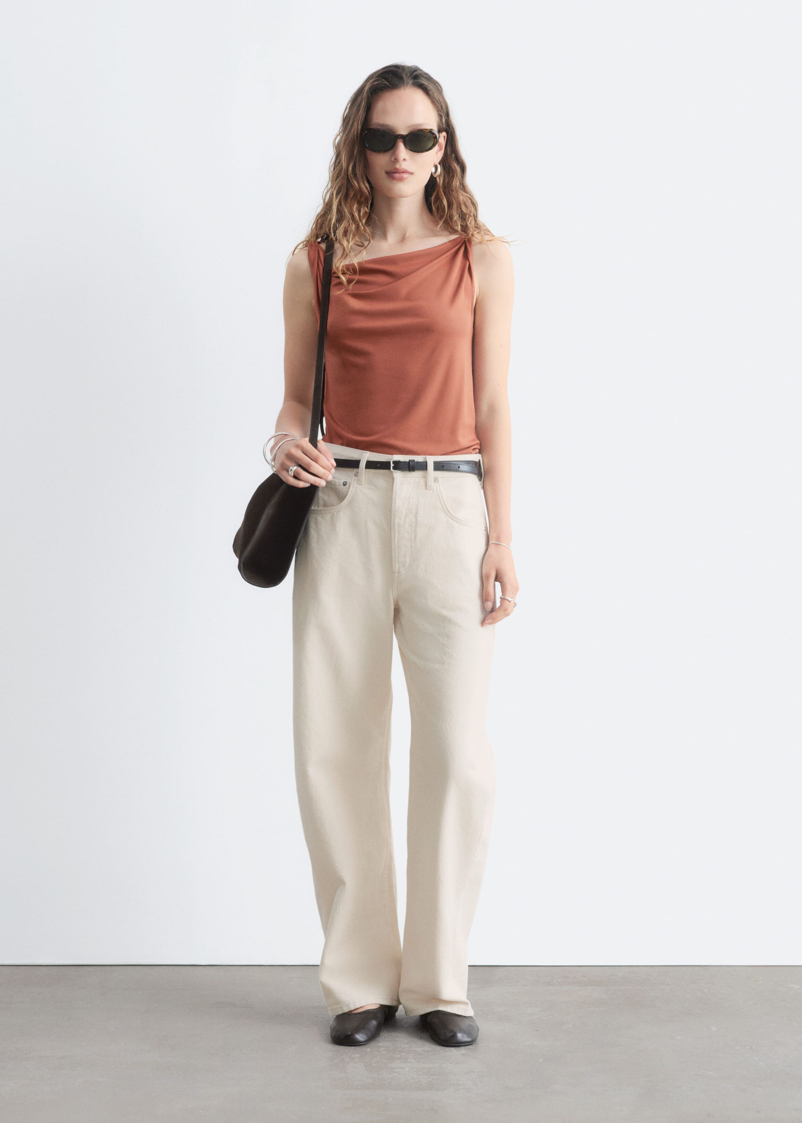 Barrel-Leg Jeans - Cream - Lookbook