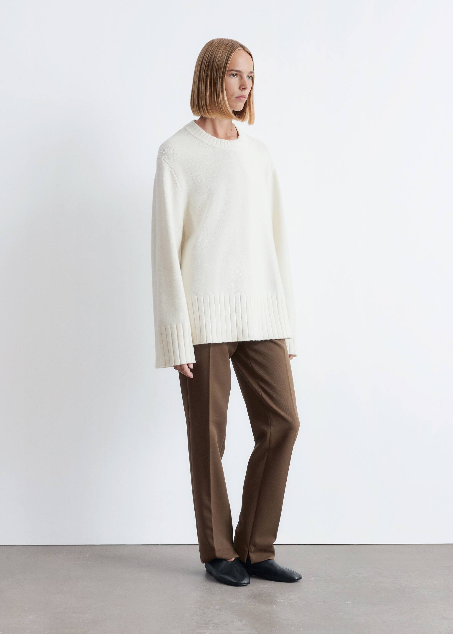 Relaxed Knit Sweater - White/Dark Brown - 5