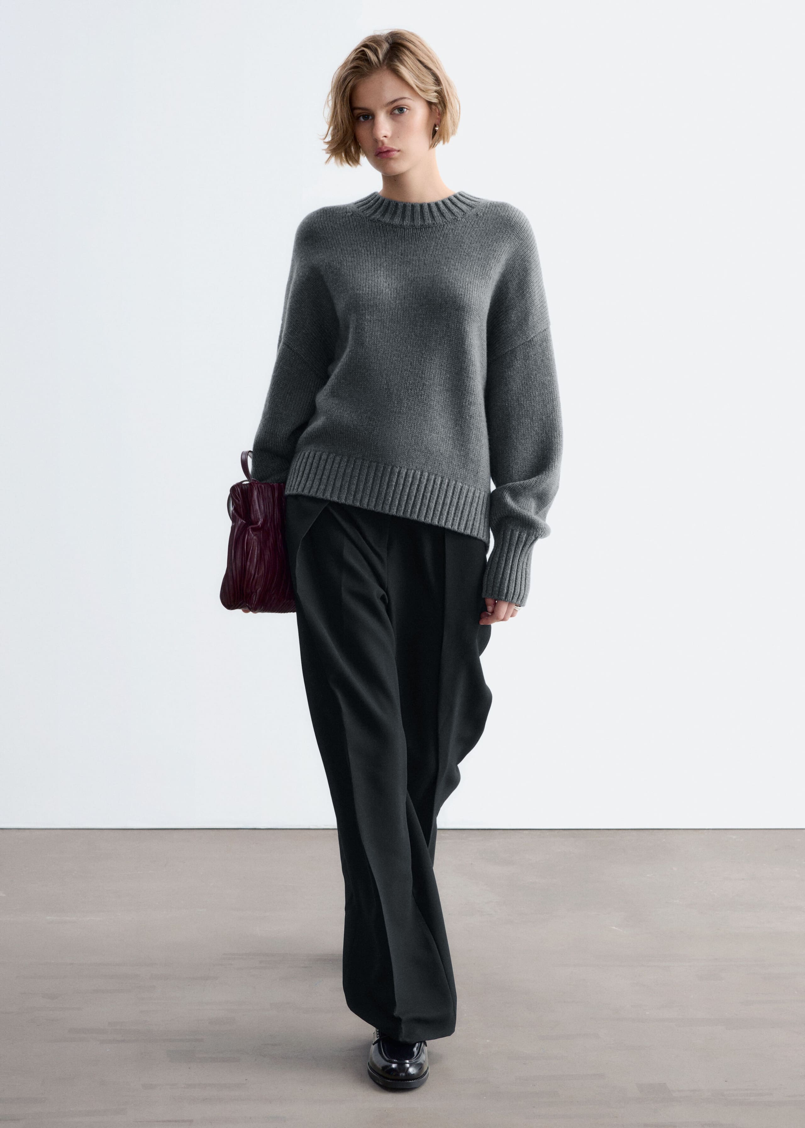 Woll-Kaschmirpullover mit Oversized-Passform - Grau - Lookbook
