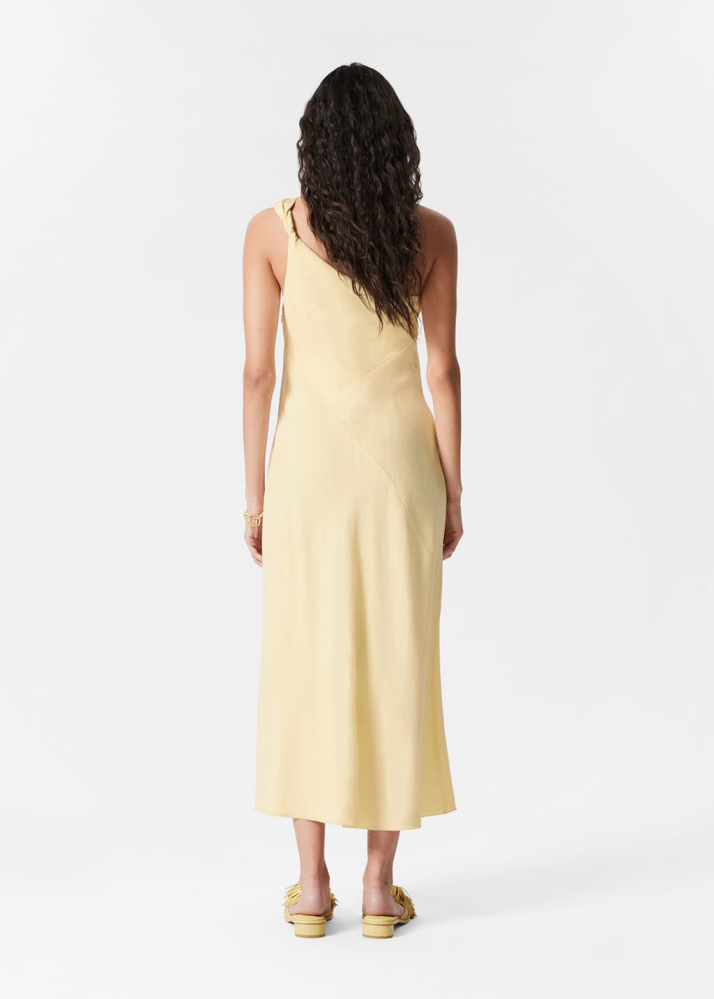 Vestido midi de un solo hombro - Marrón oscuro - Lookbook