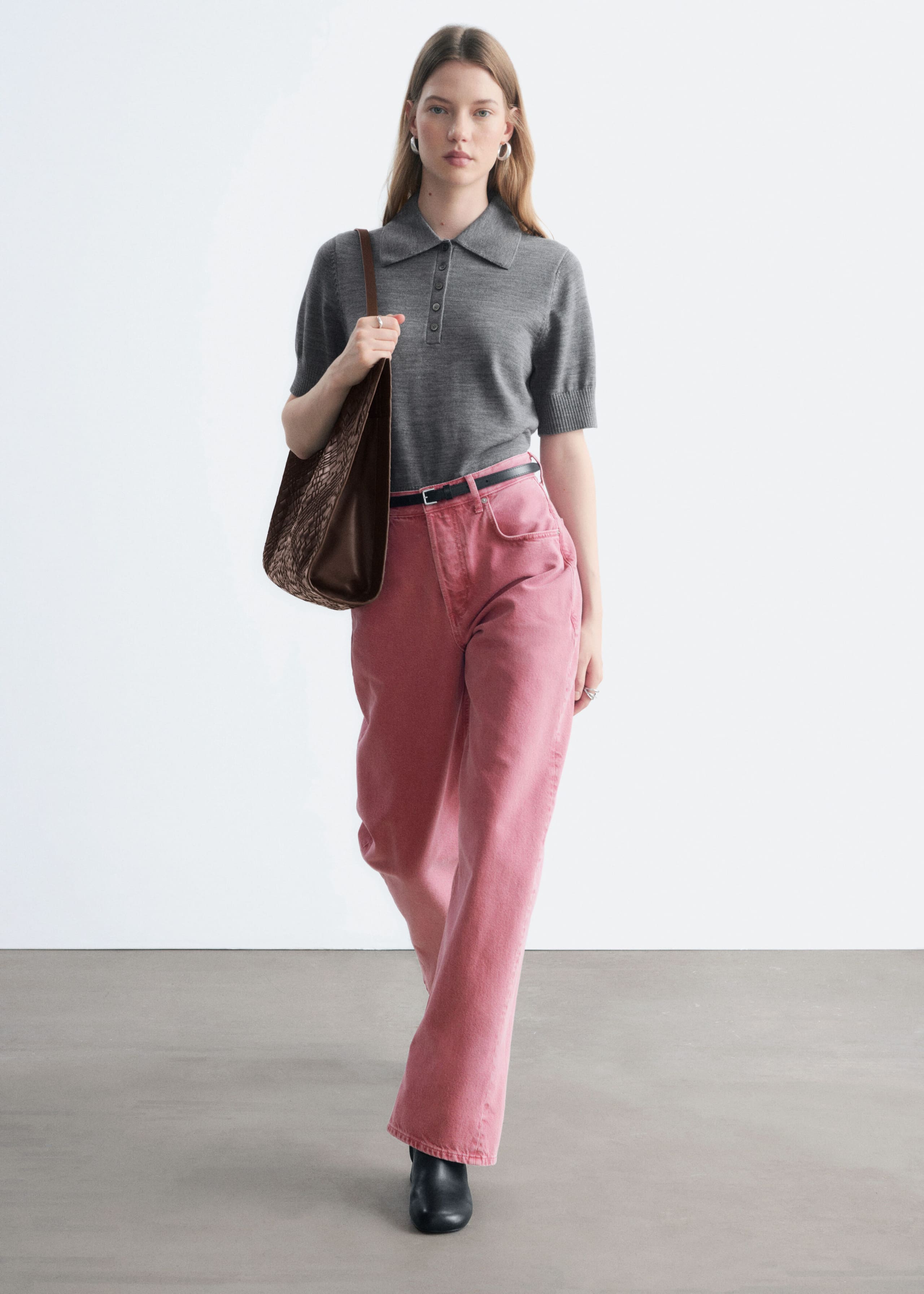 Barrel-Leg Jeans - Light Blue - Lookbook