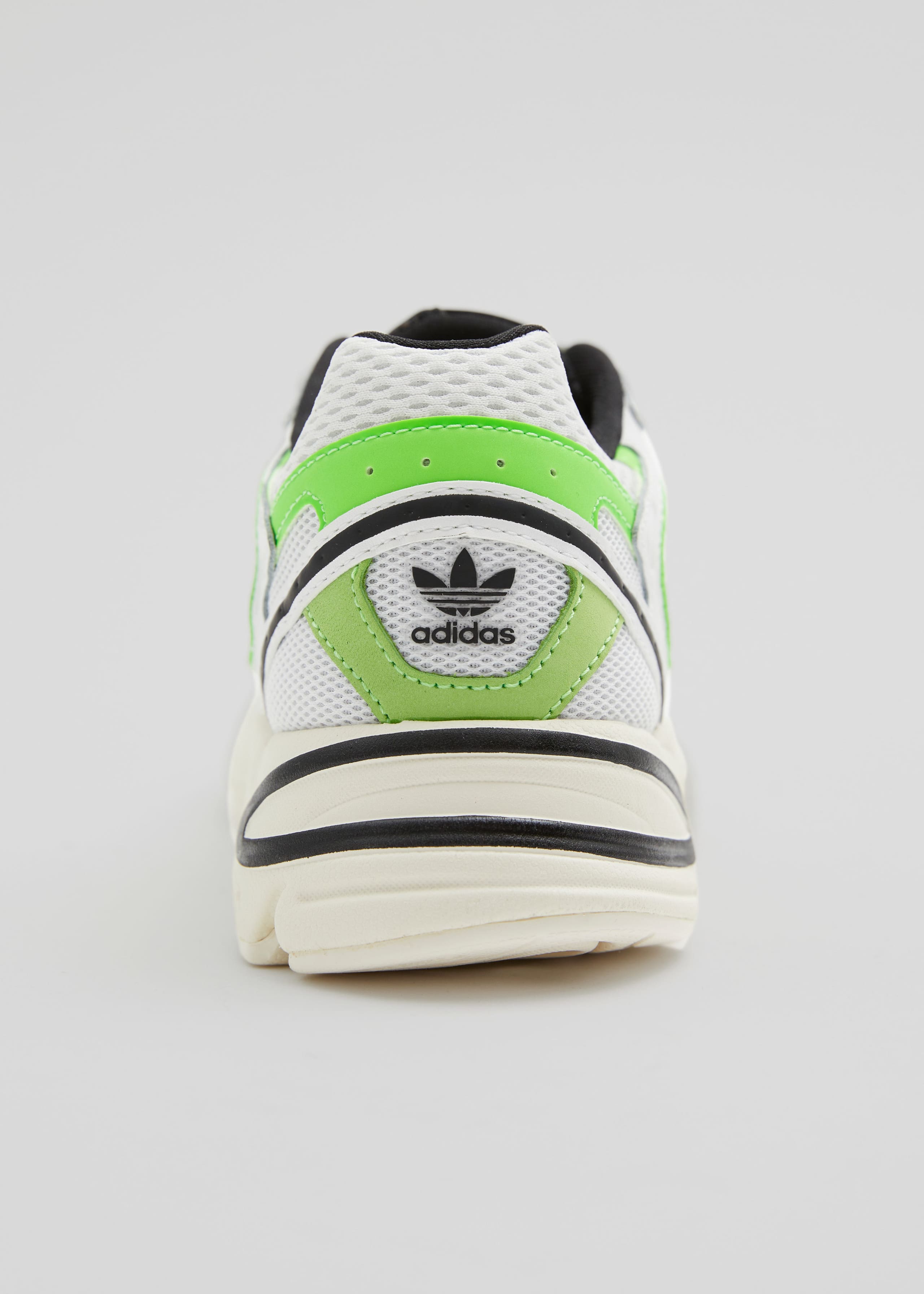 adidasAstirSneakers - {{variantName}} - Descrizione dettagliata