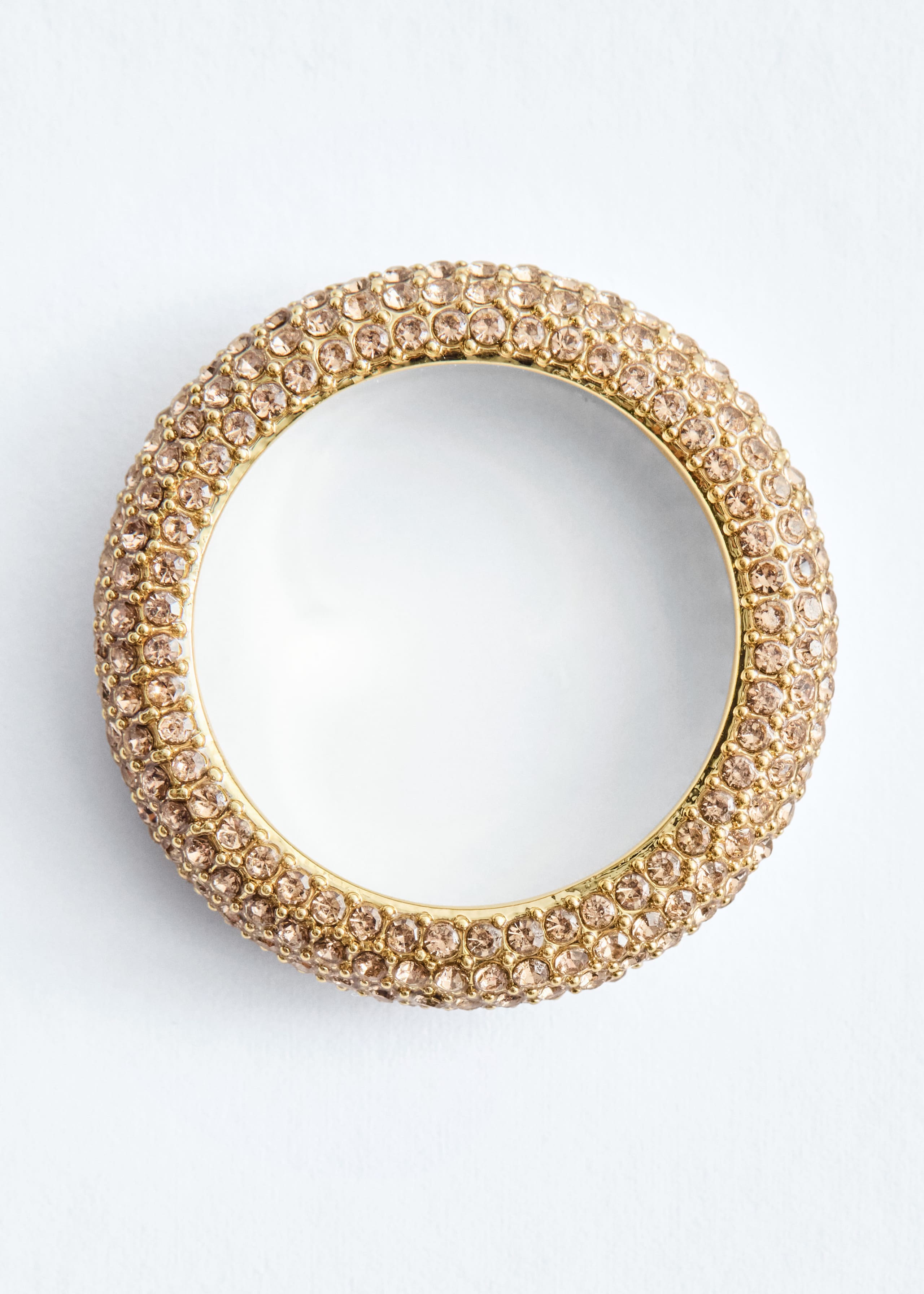 Image of Anillo con incrustaciones de cristal