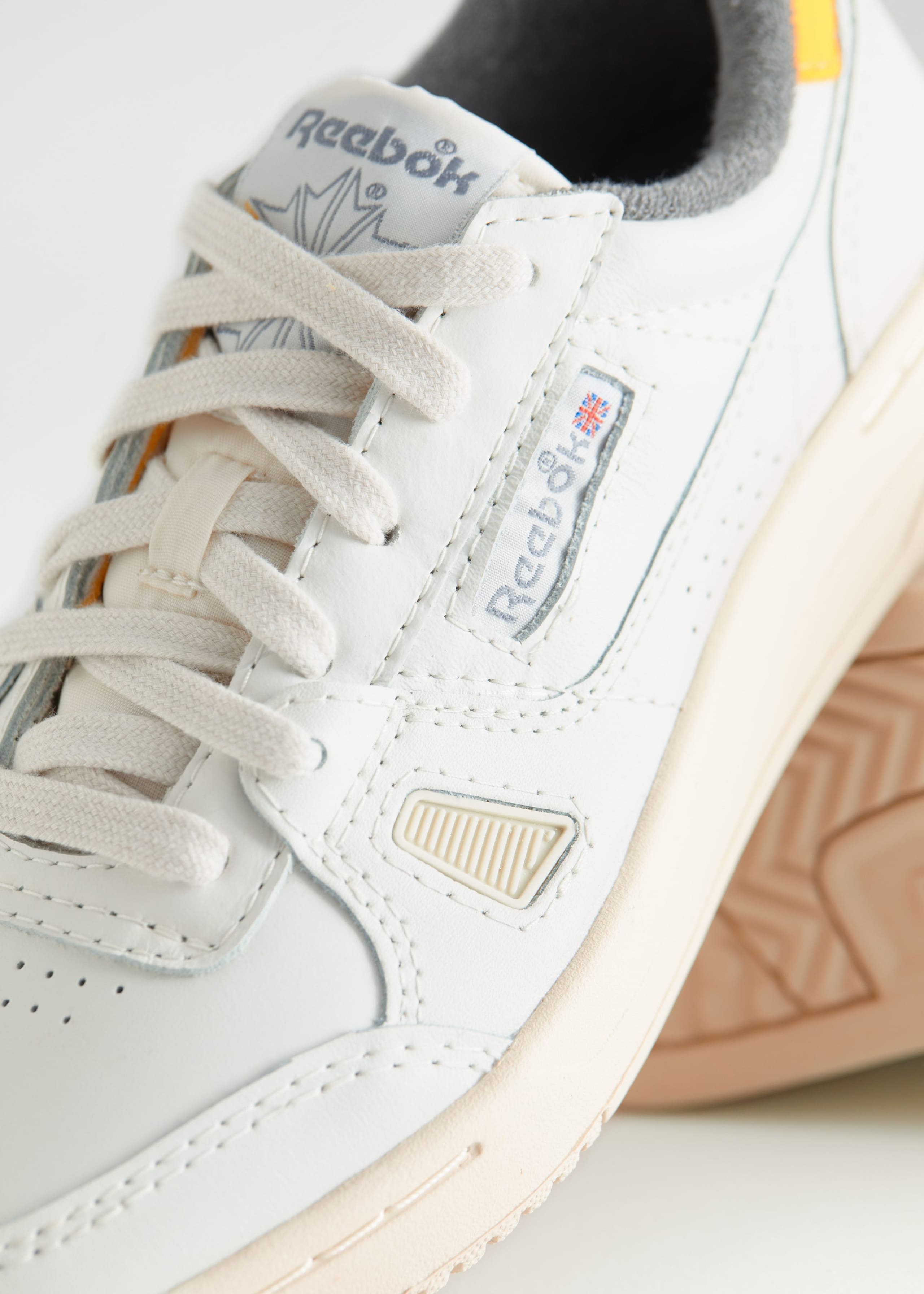 Tennis Reebok LT Court - {{variantName}} - Descriptive Detail