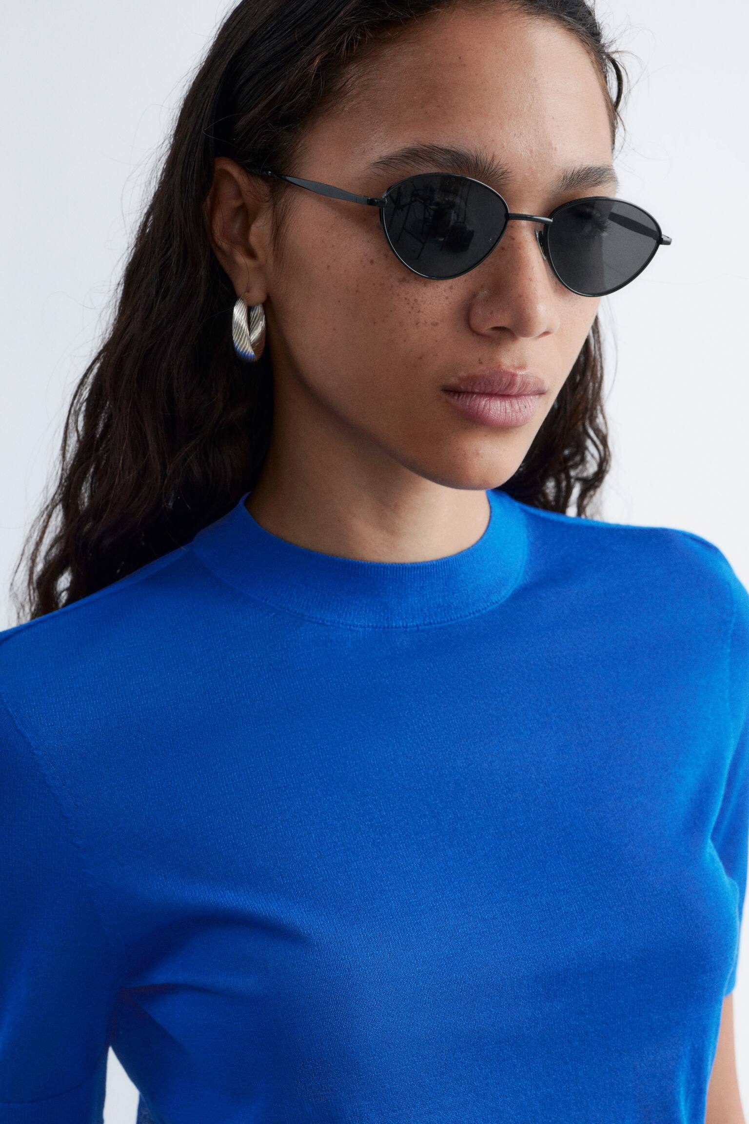 Finom kötött póló - Élénk kék/Bézs/Fekete - 4