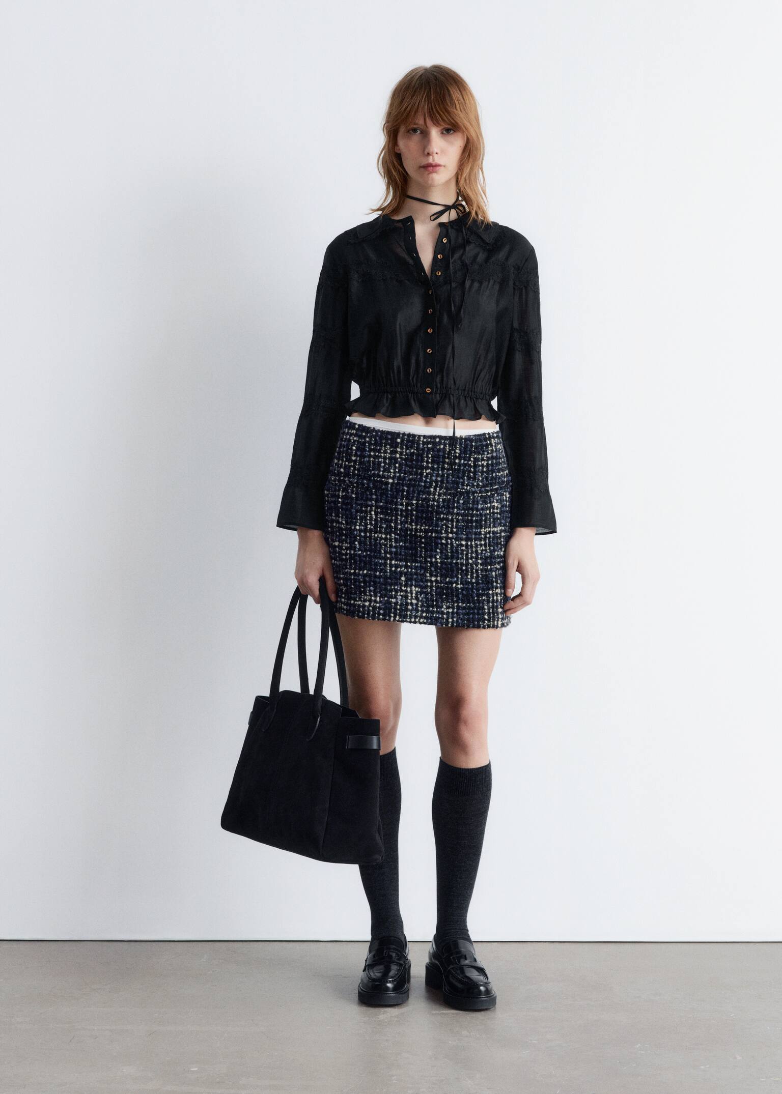 Langærmet blondebluse - Sort/Lysegul - 3