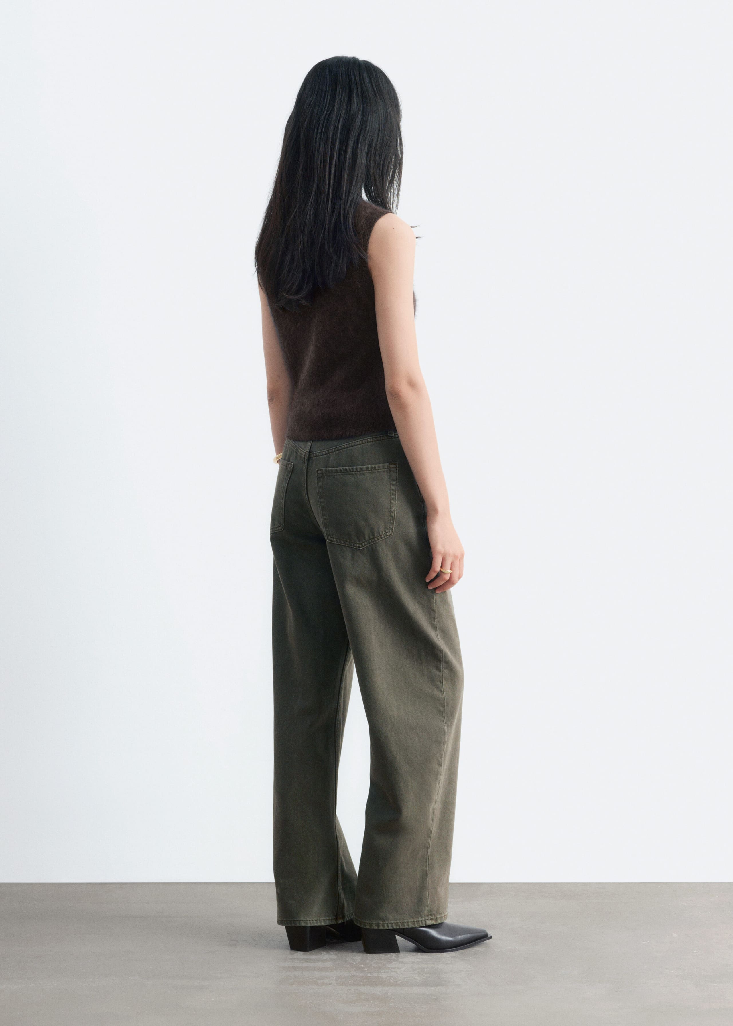 Brushed Cashmere Vest - Dark Brown - Lookbook