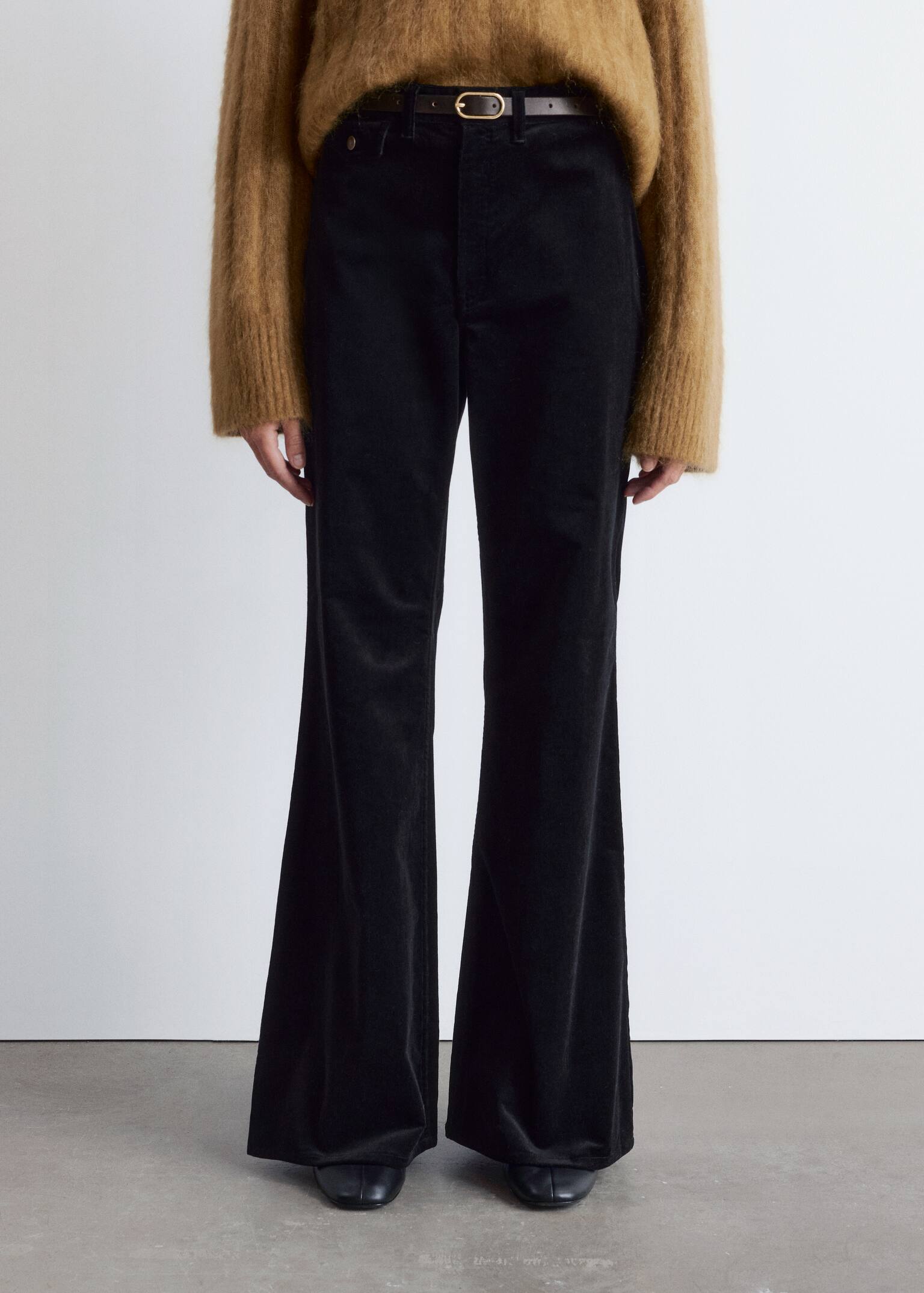 Pantaloni evazați din catifea reiată - Negru/Medium Brown - 4