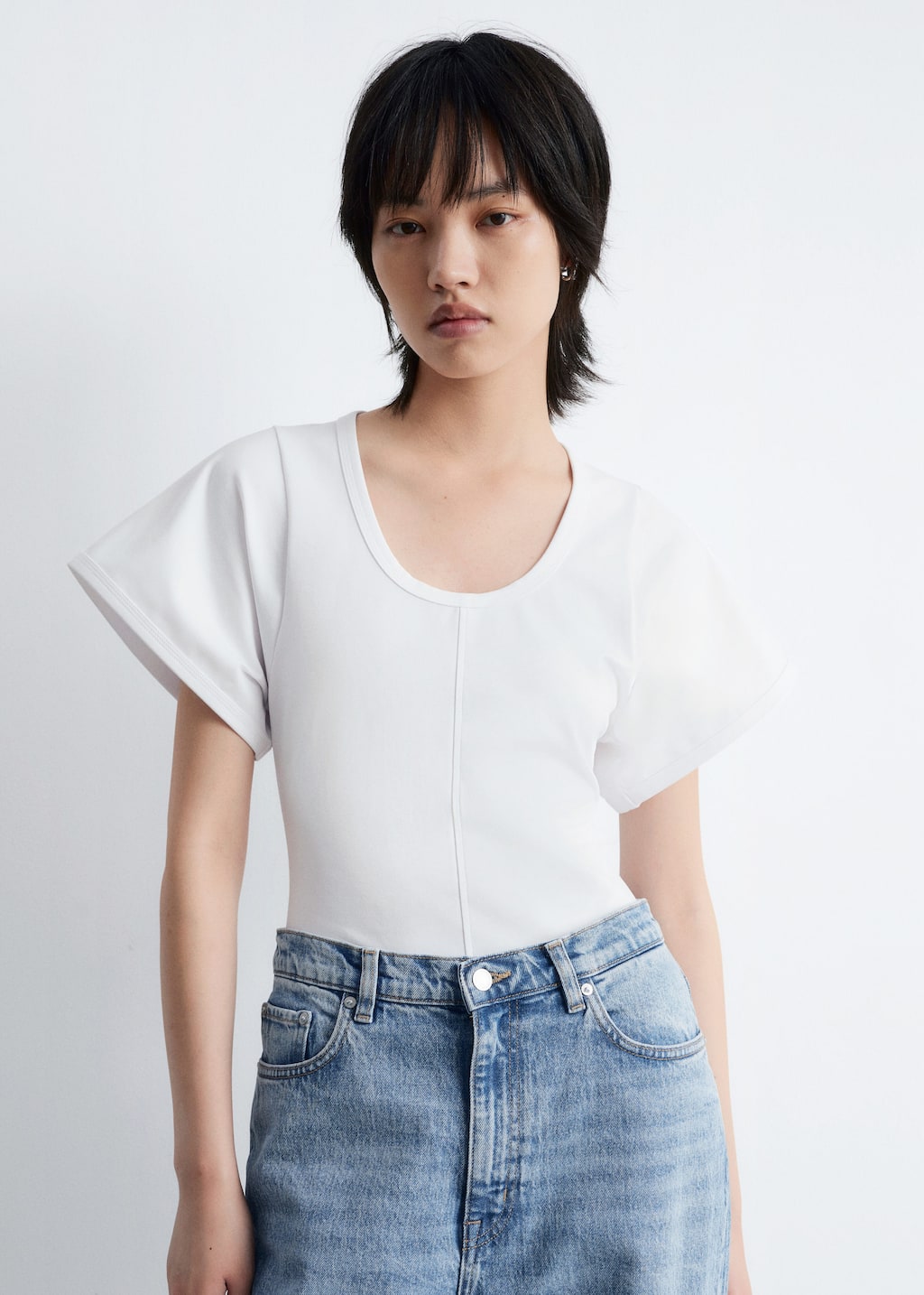 Image of T-Shirt mit tiefem Ausschnitt
