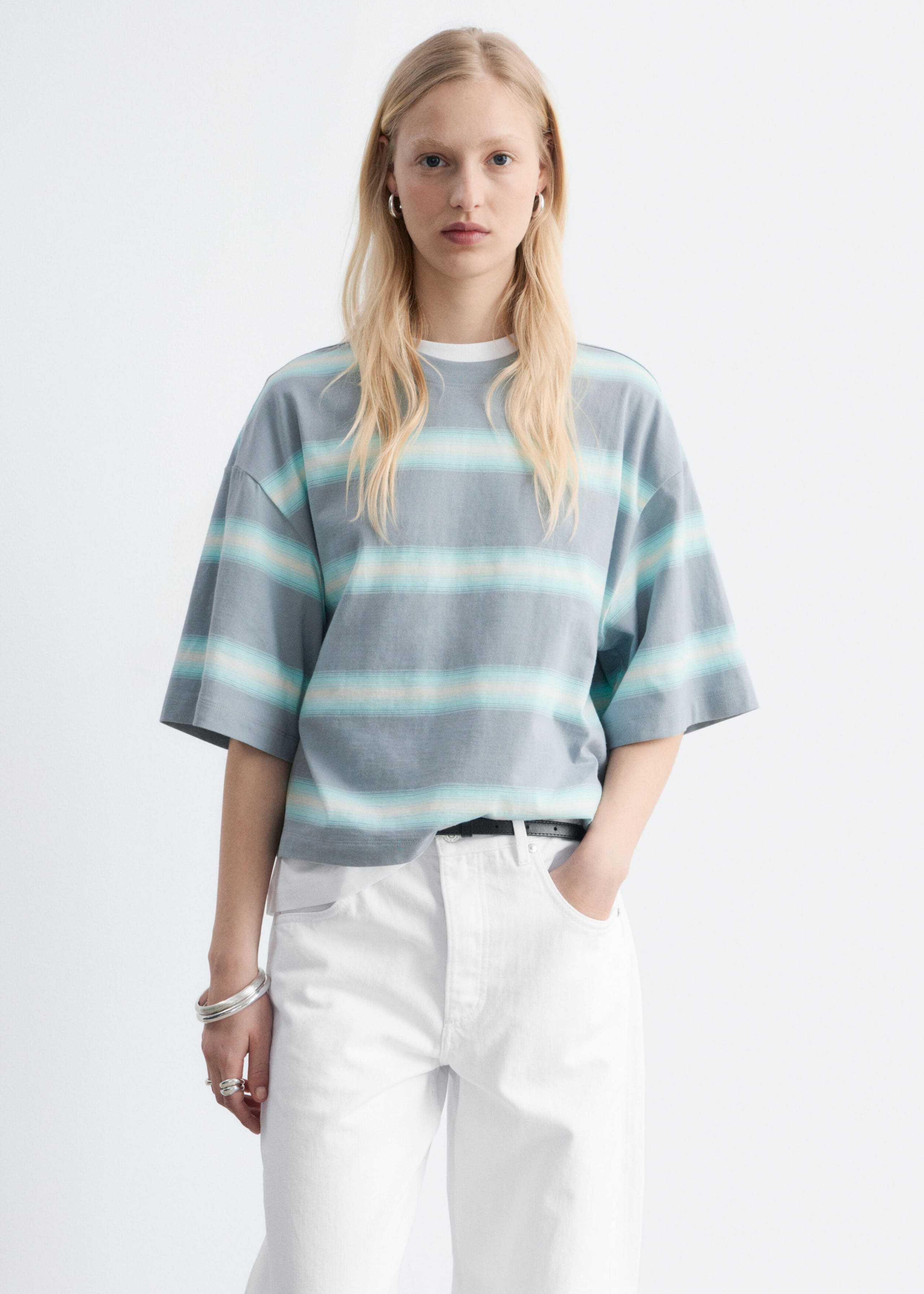 Image of T-shirt oversize in cotone a righe