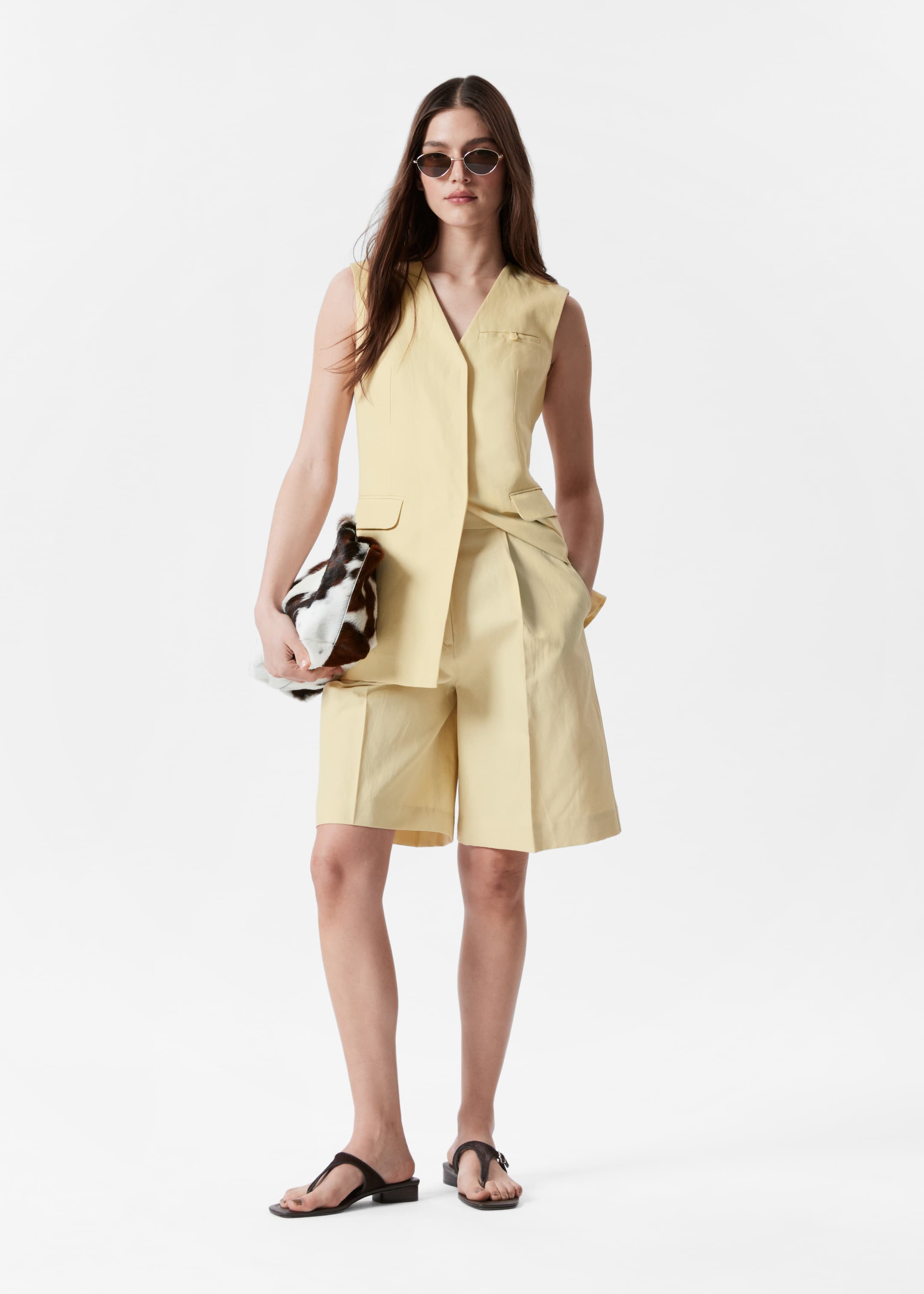 Grotere afbeelding bekijken: Elegante bermudashort - Pastel Yellow - DAMES | H&M BE 1