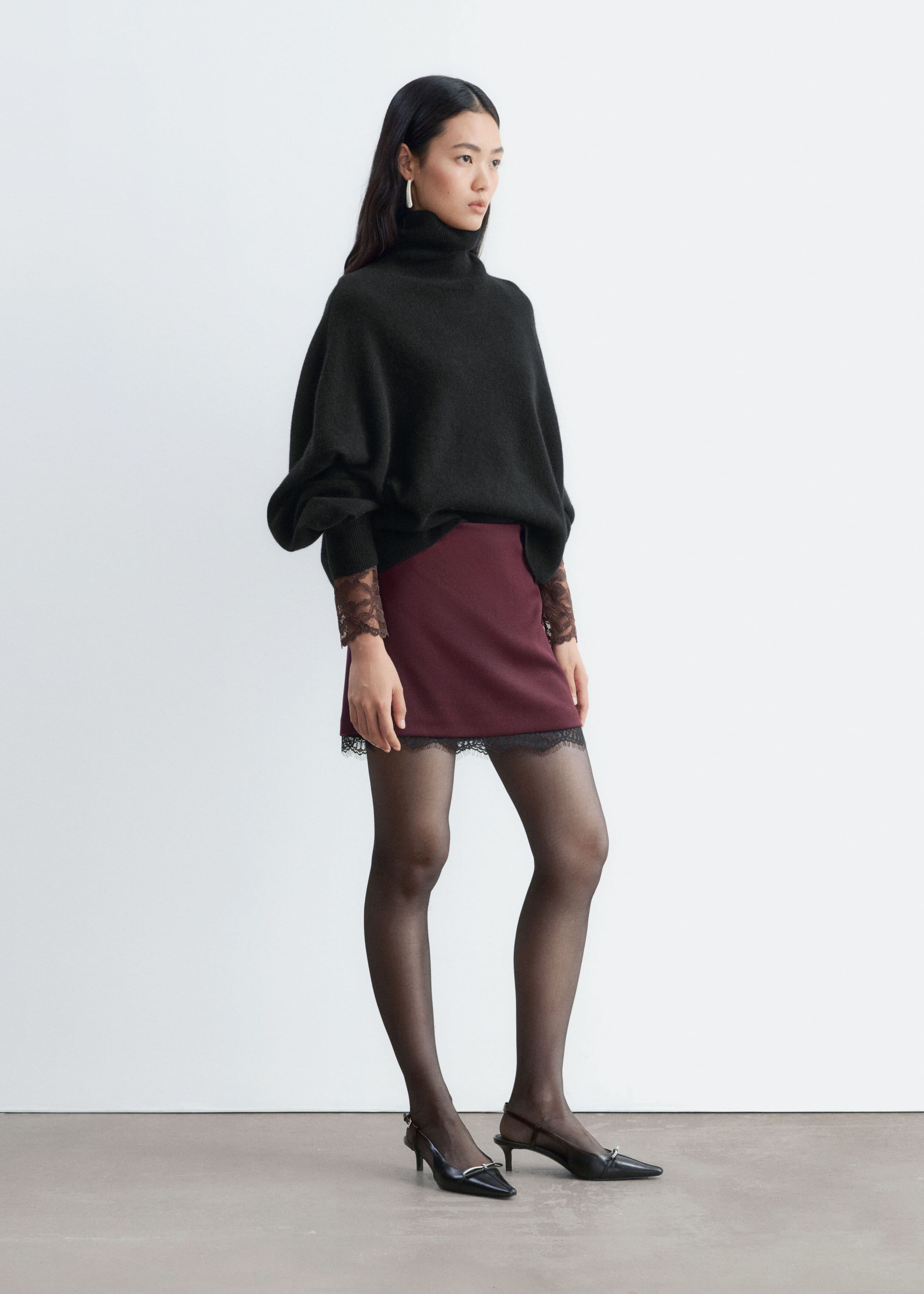 Lace-Trim Mini Skirt Dark Red