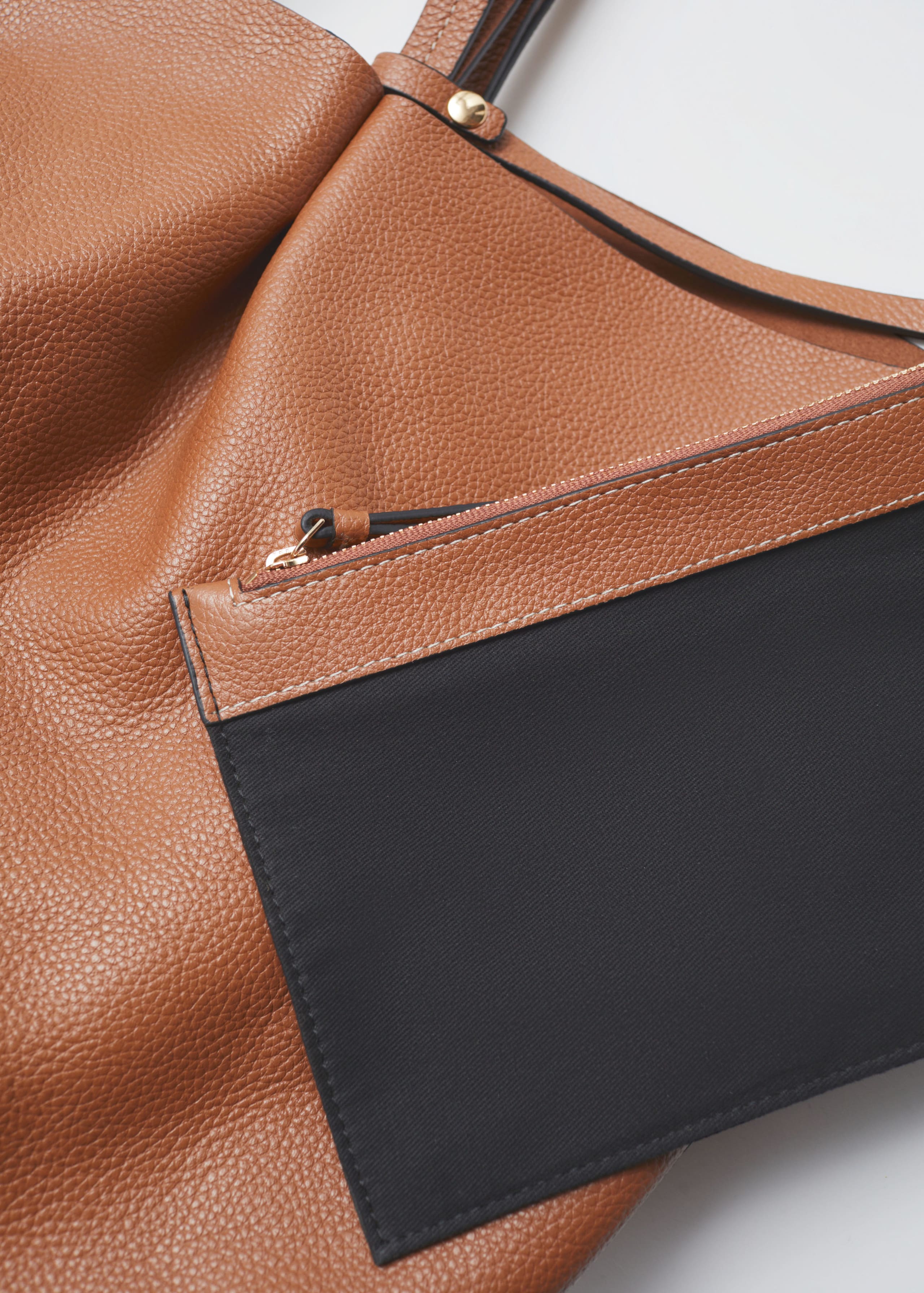 Borsa tote XL in pelle - {{variantName}} - Descrizione dettagliata