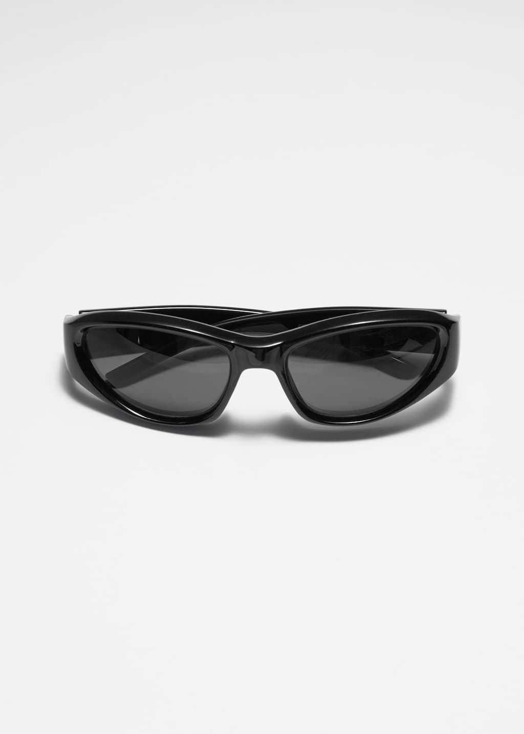 Image of Gafas de sol con montura curva