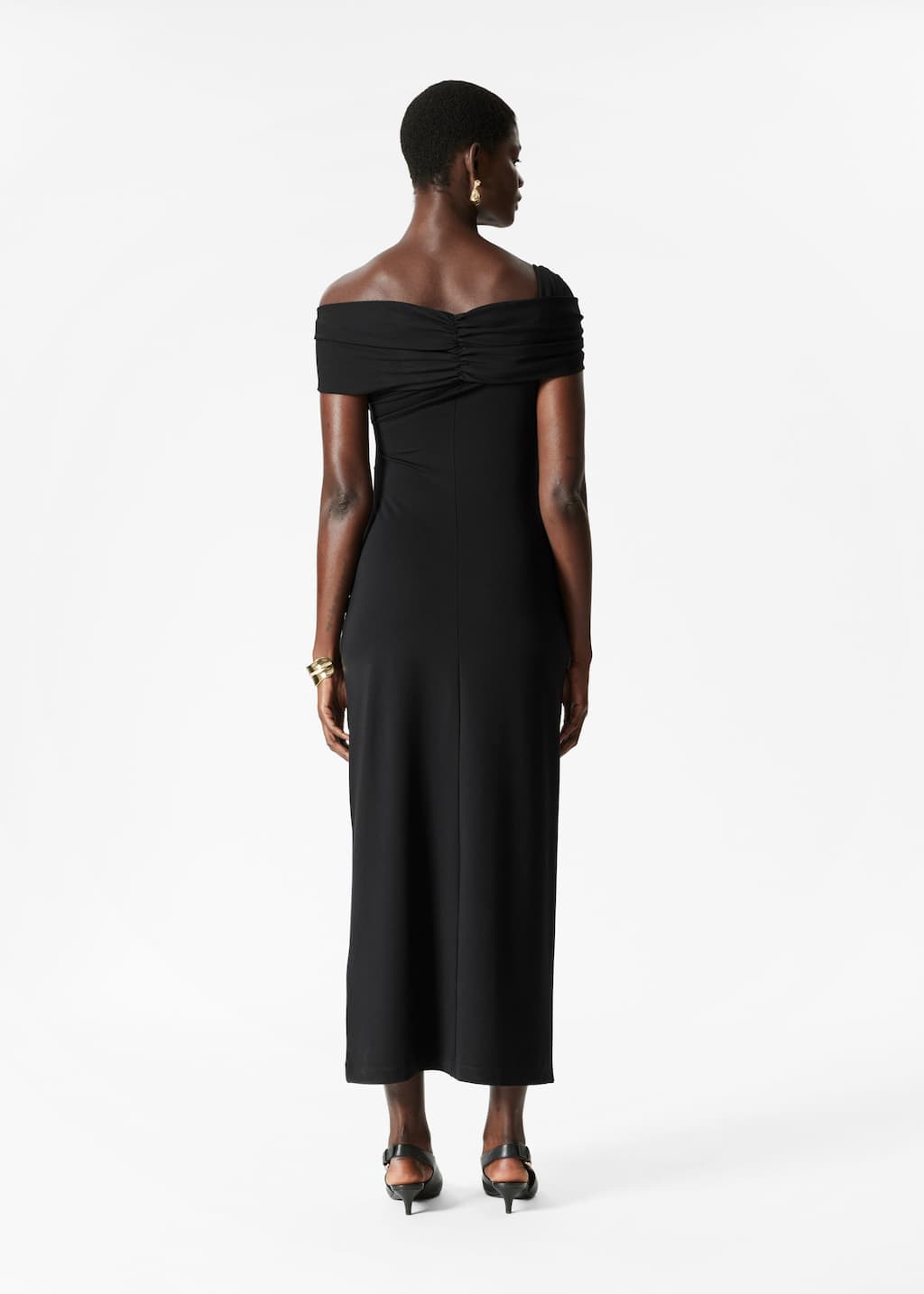 Off-Shoulder Maxi Dress - Black - Lookbook
