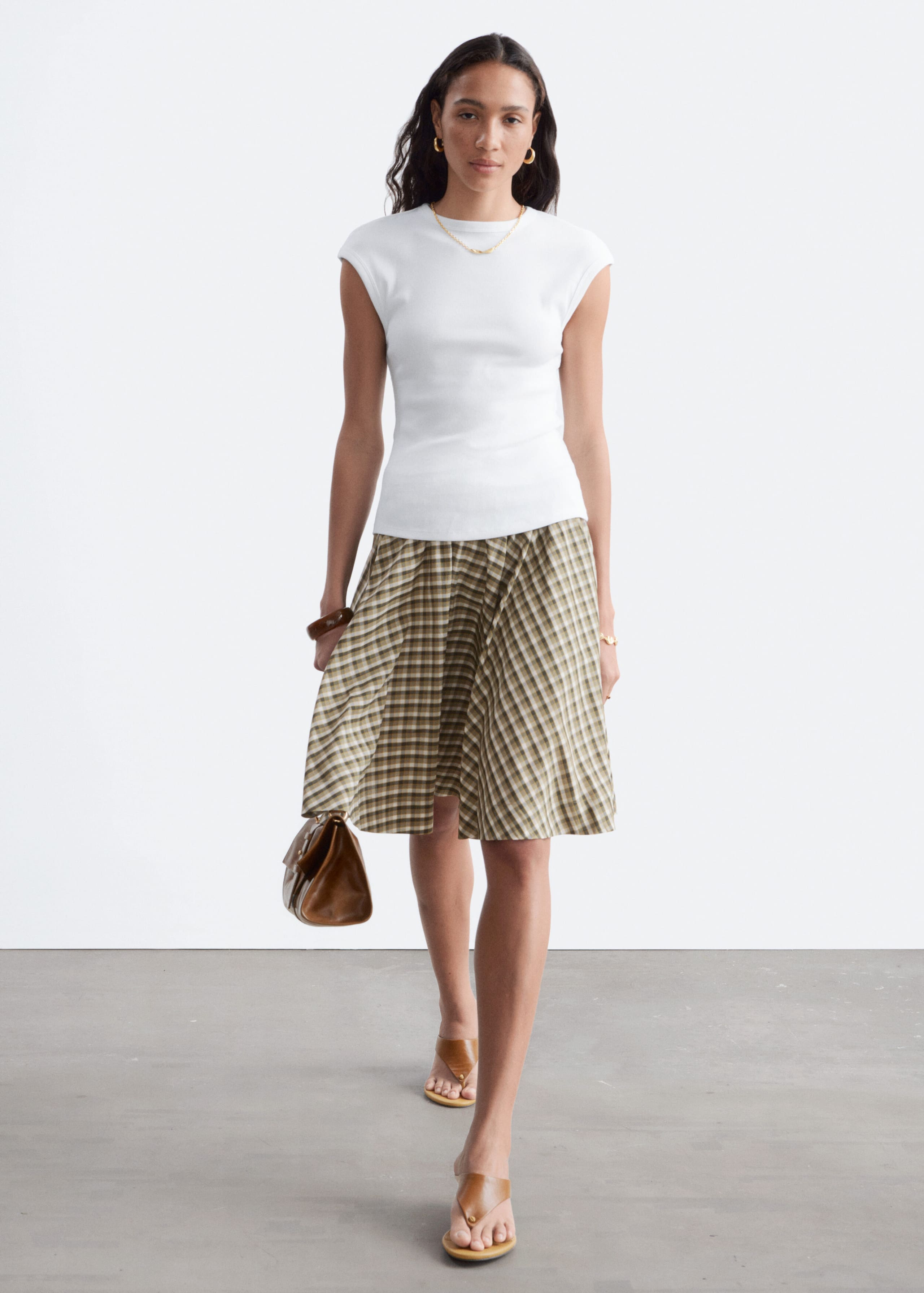 Open-Back Ribbed Top - White - Lookbook