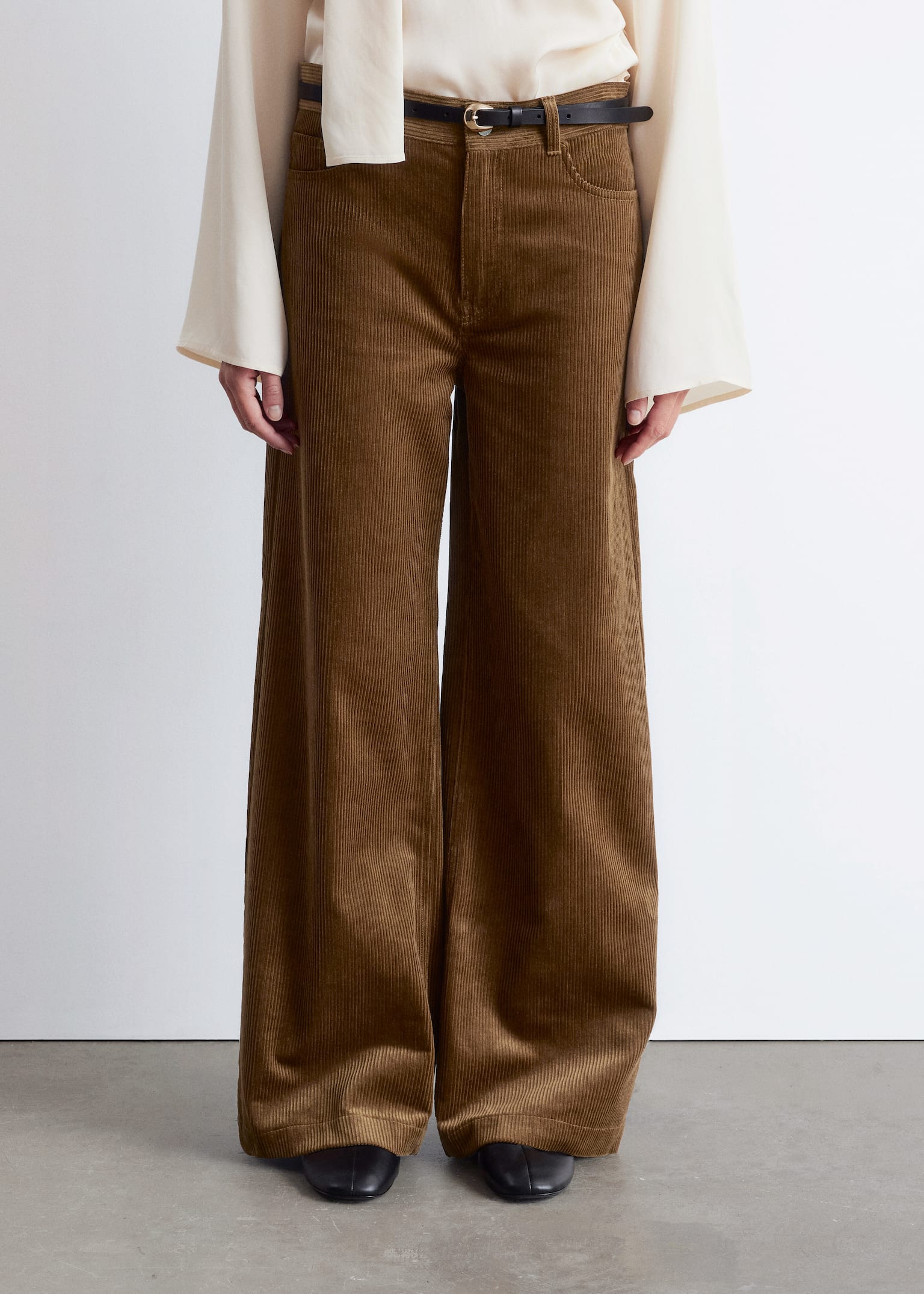 Pantalon large en velours côtelé - Brun moyen/Couleur crème/Marron foncé/Taupe/Rouge foncé - 3