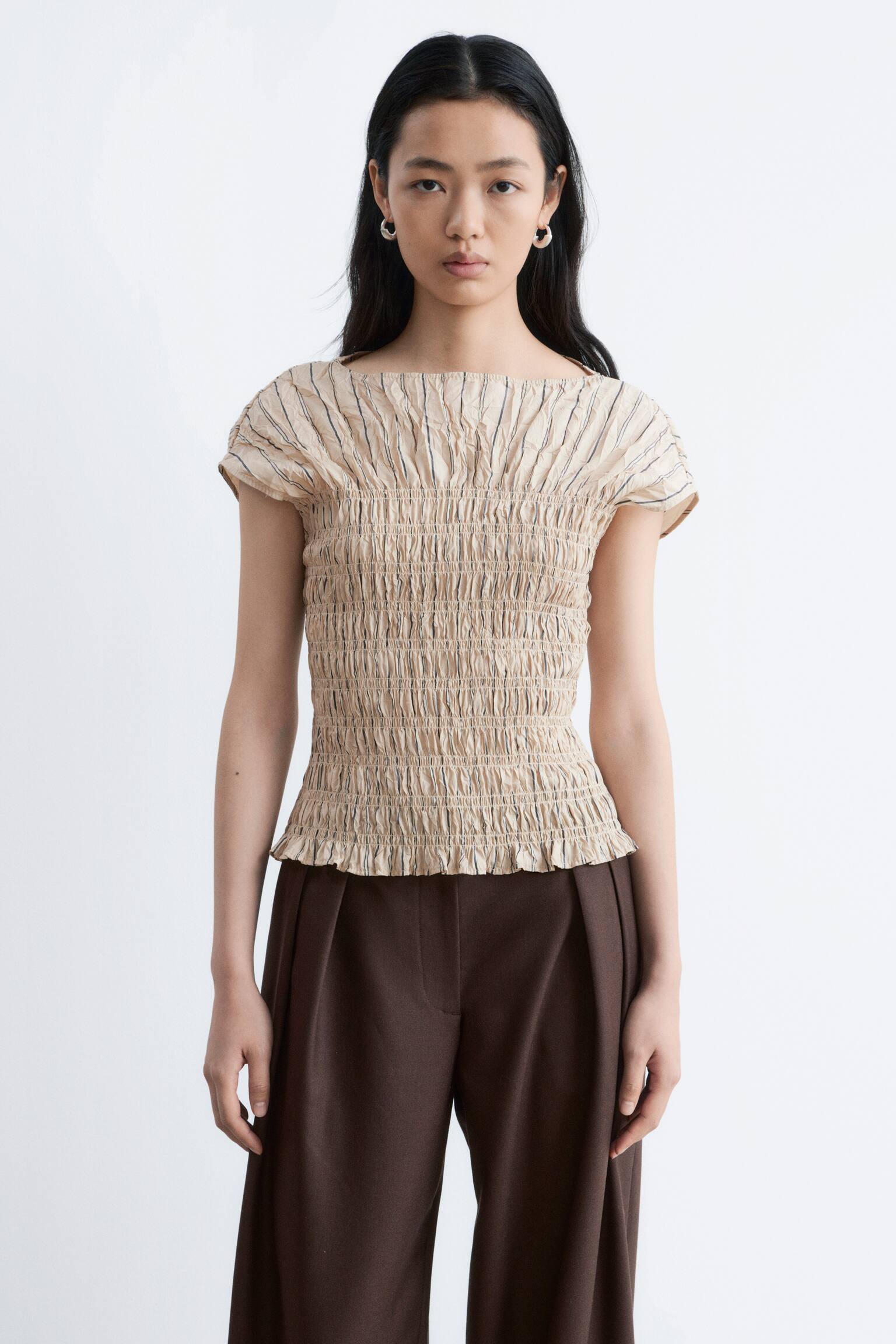 טופ עם מפתח סירה וכיווצים - 1