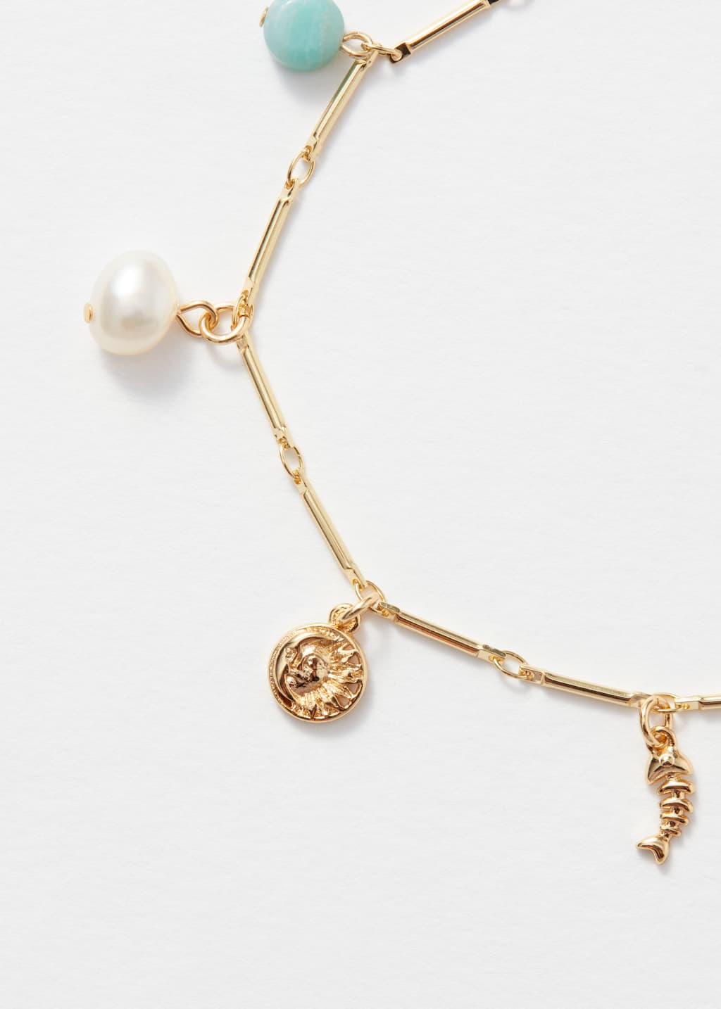Image of Bracciale con catena sottile e charm