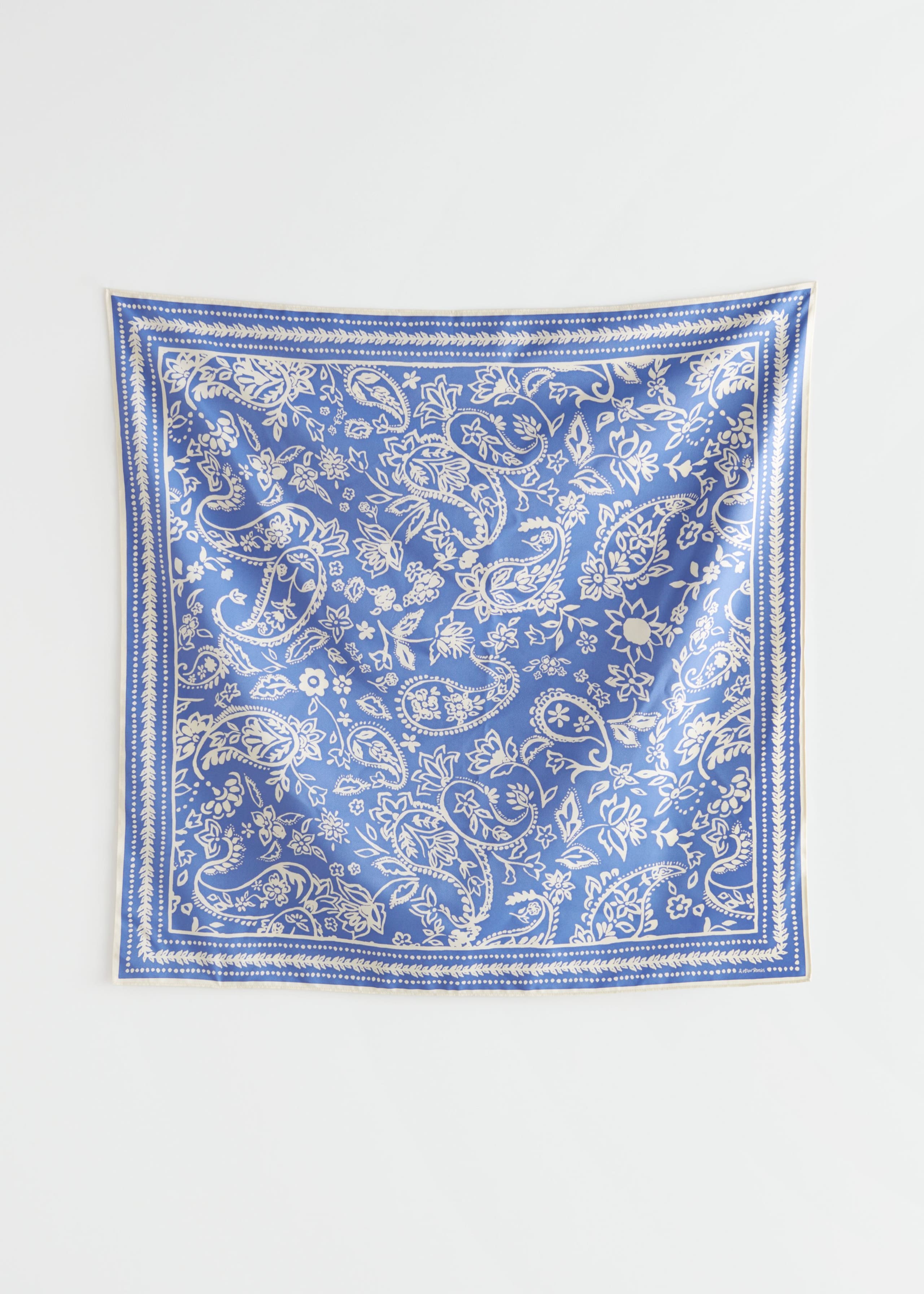 Printed Scarf - Lilac/White - Still Life