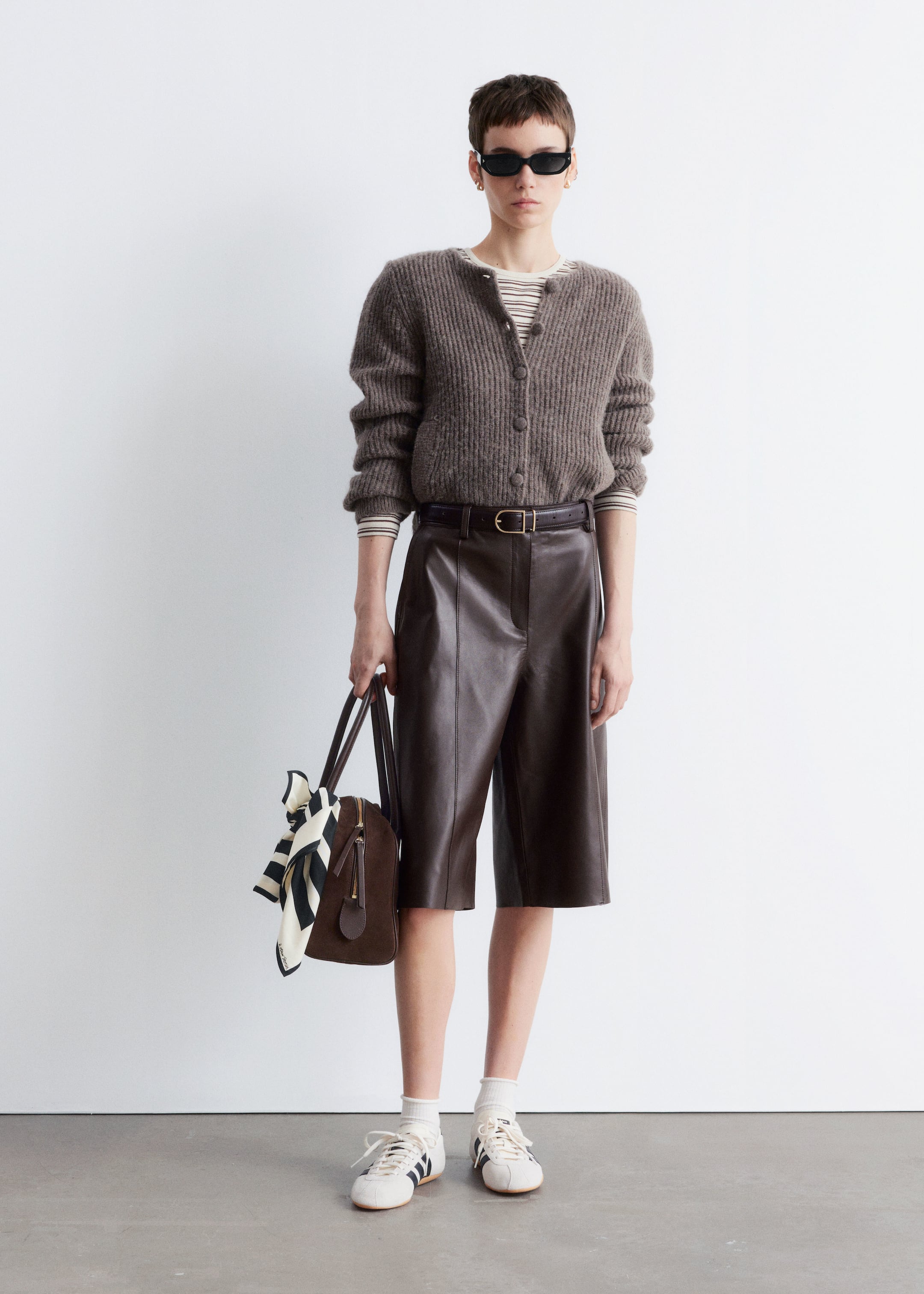 Agrandir l'image: Cardigan en maille côtelée - Taupe - FEMME | H&M FR 2