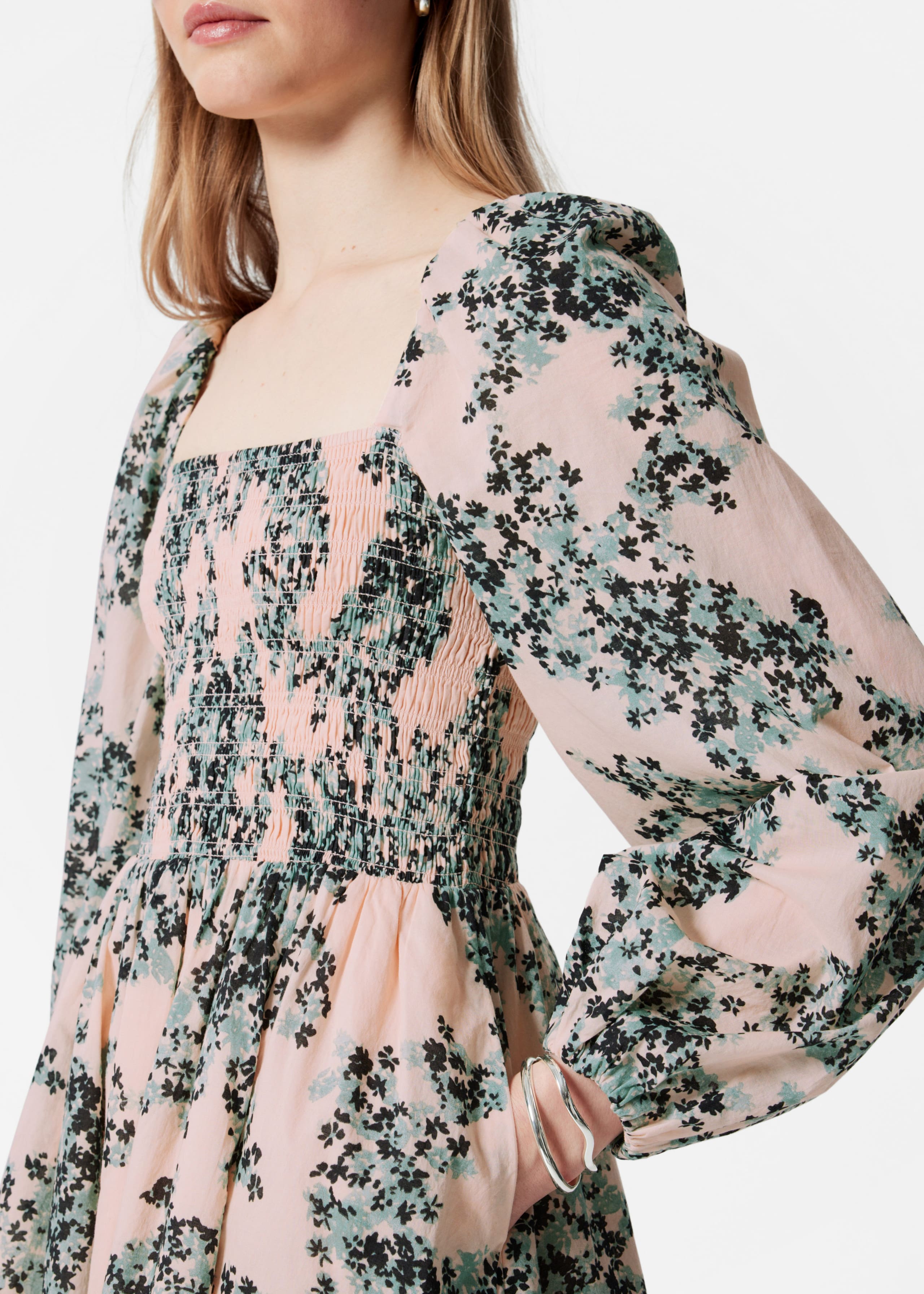 Minivestido estilo babydoll - Floral beige/azul - Lookbook
