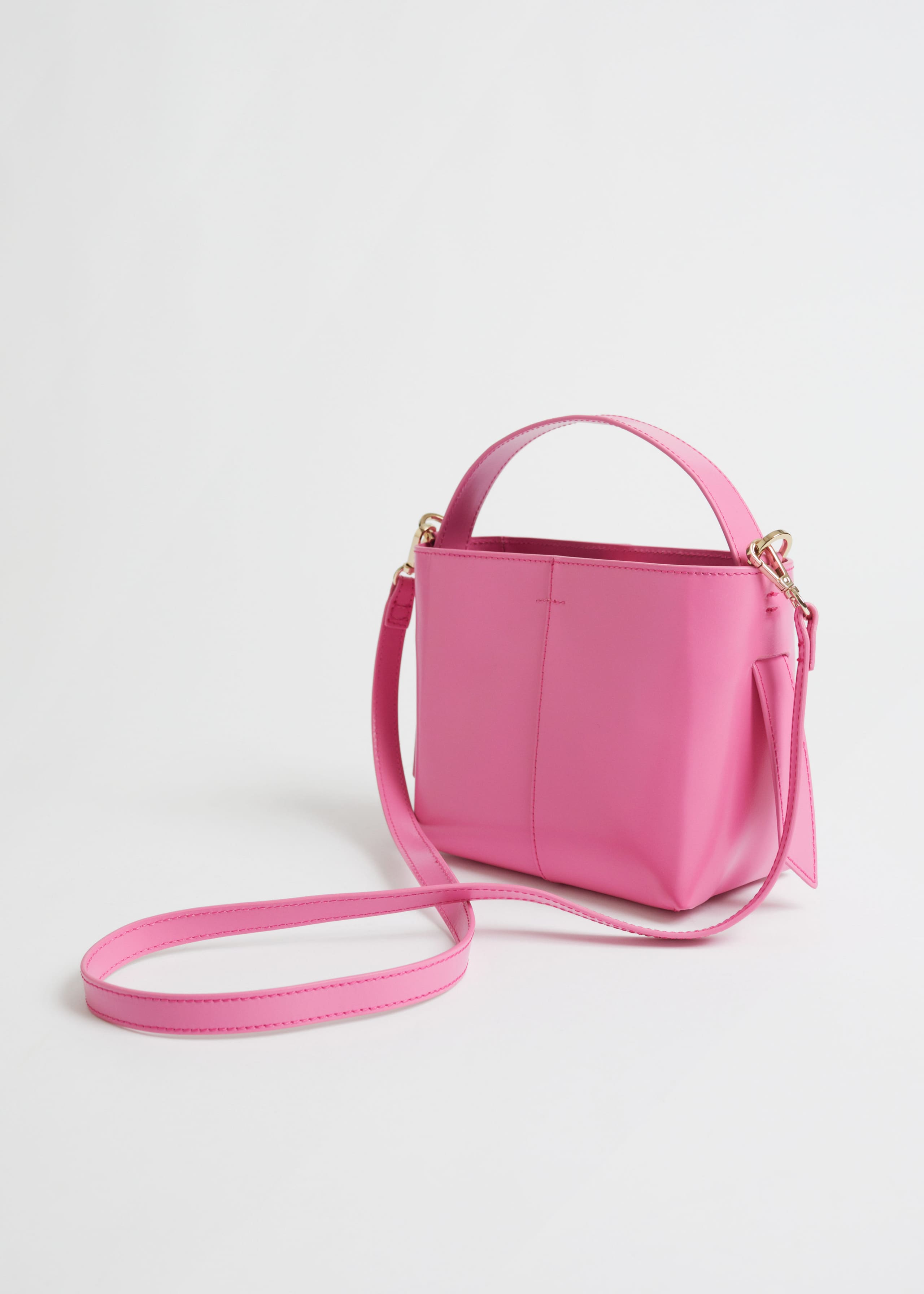 Kleine Beuteltasche aus Leder - Rosé - Stillleben