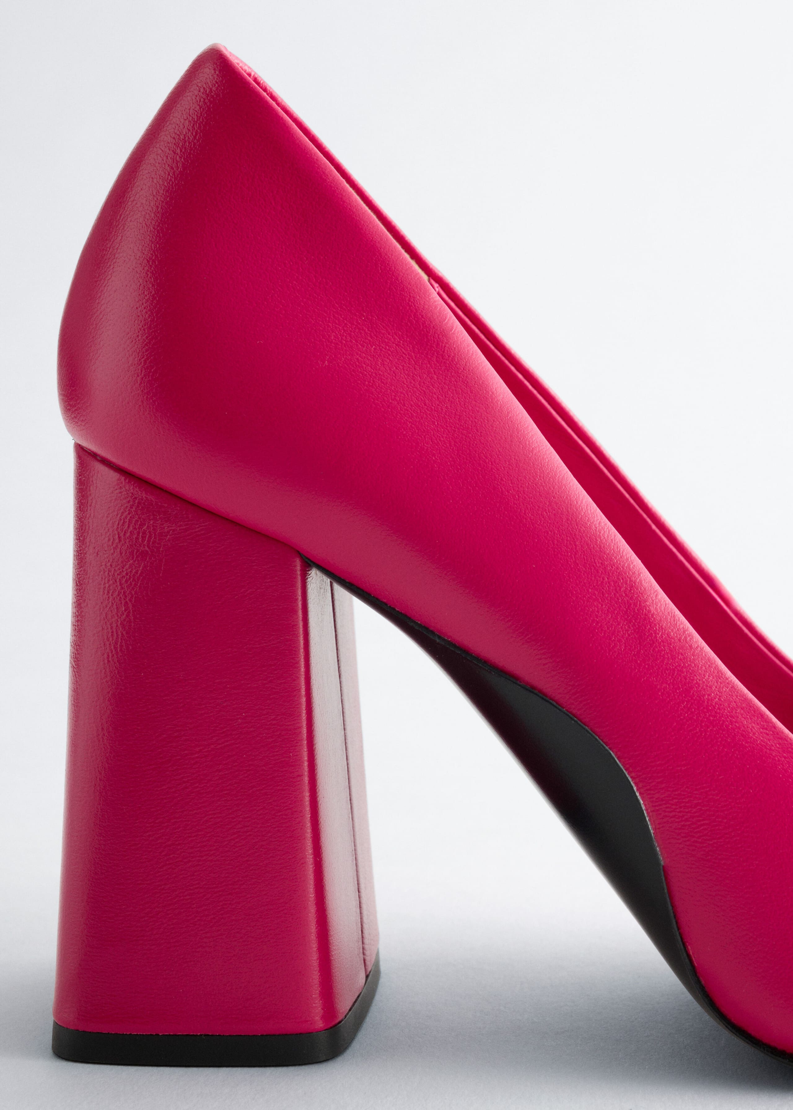 Suede Block-Heel Pumps - Dark Pink - Still Life