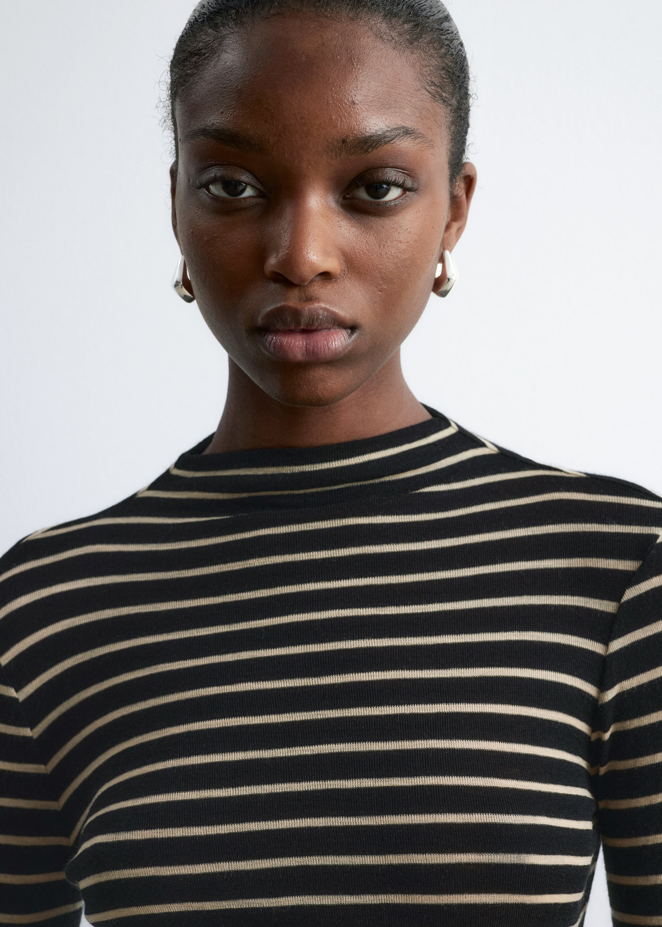 Agrandir l'image: Haut à col montant - Rayures noires/beiges - FEMME | H&M FR 2