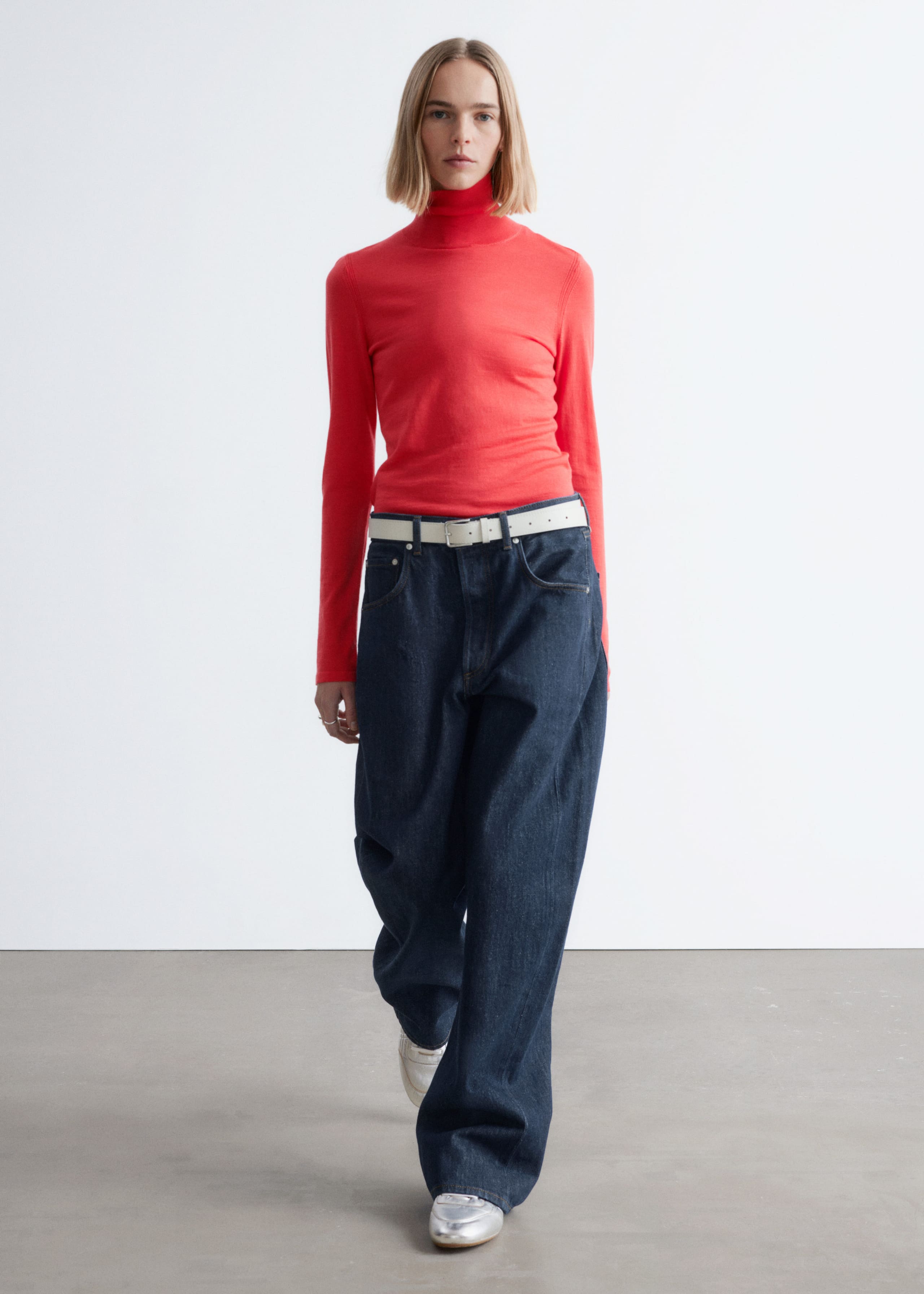 Image of Pull à col roulé en maille fine