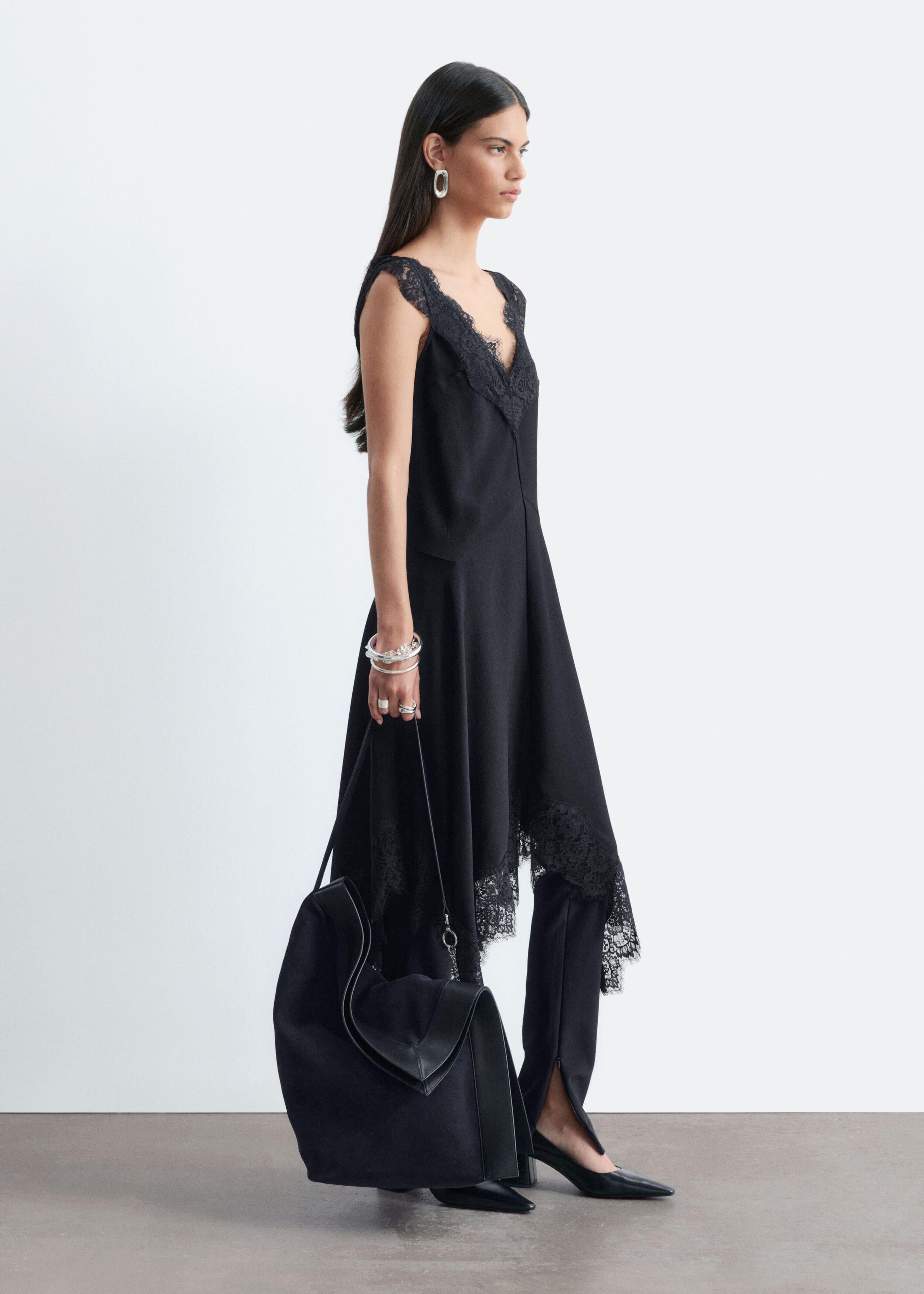 Robe midi à bordures en dentelle - Noir - Lookbook