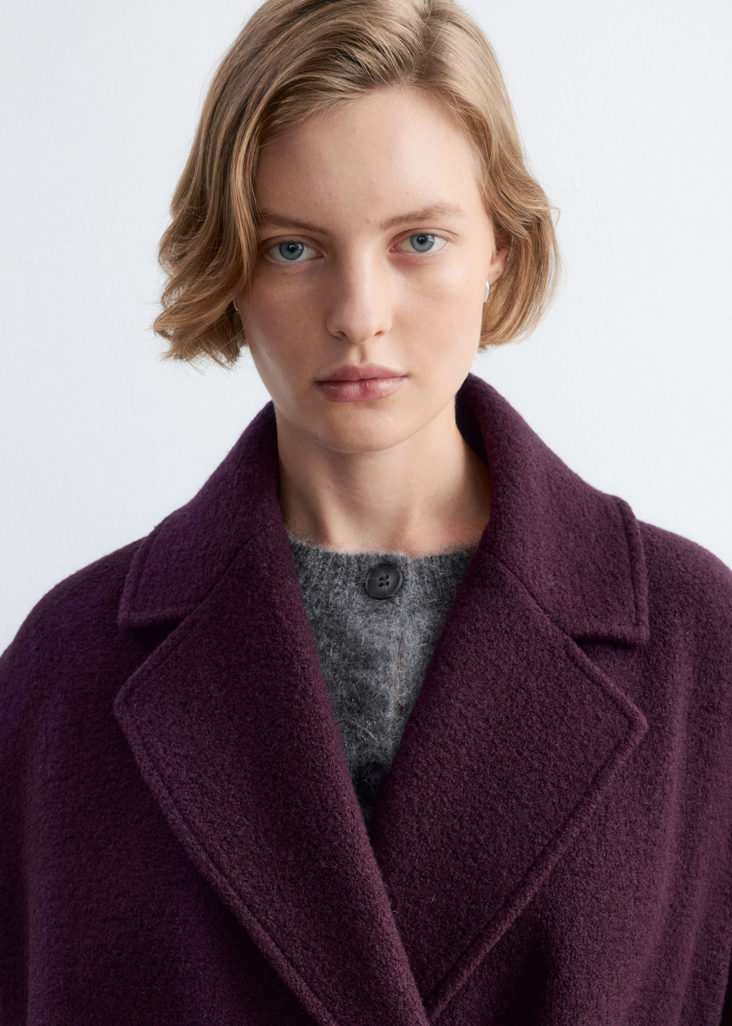 Volumineuze wollen jas met ceintuur - Donkerpaars - Lookbook