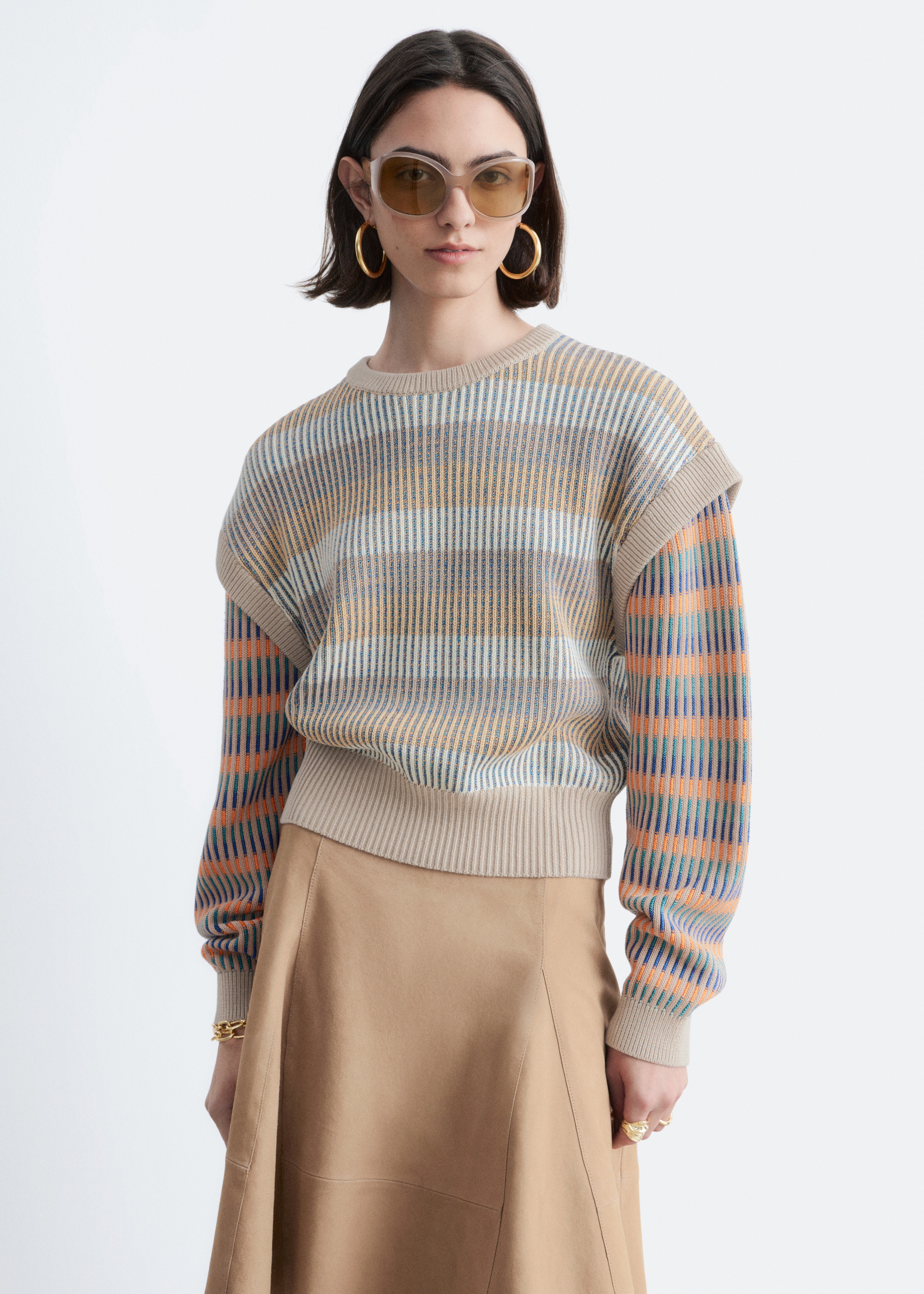 Pull en maille à empiècements rayés - Rayures beiges et multicolores/Rayures jaunes et grises