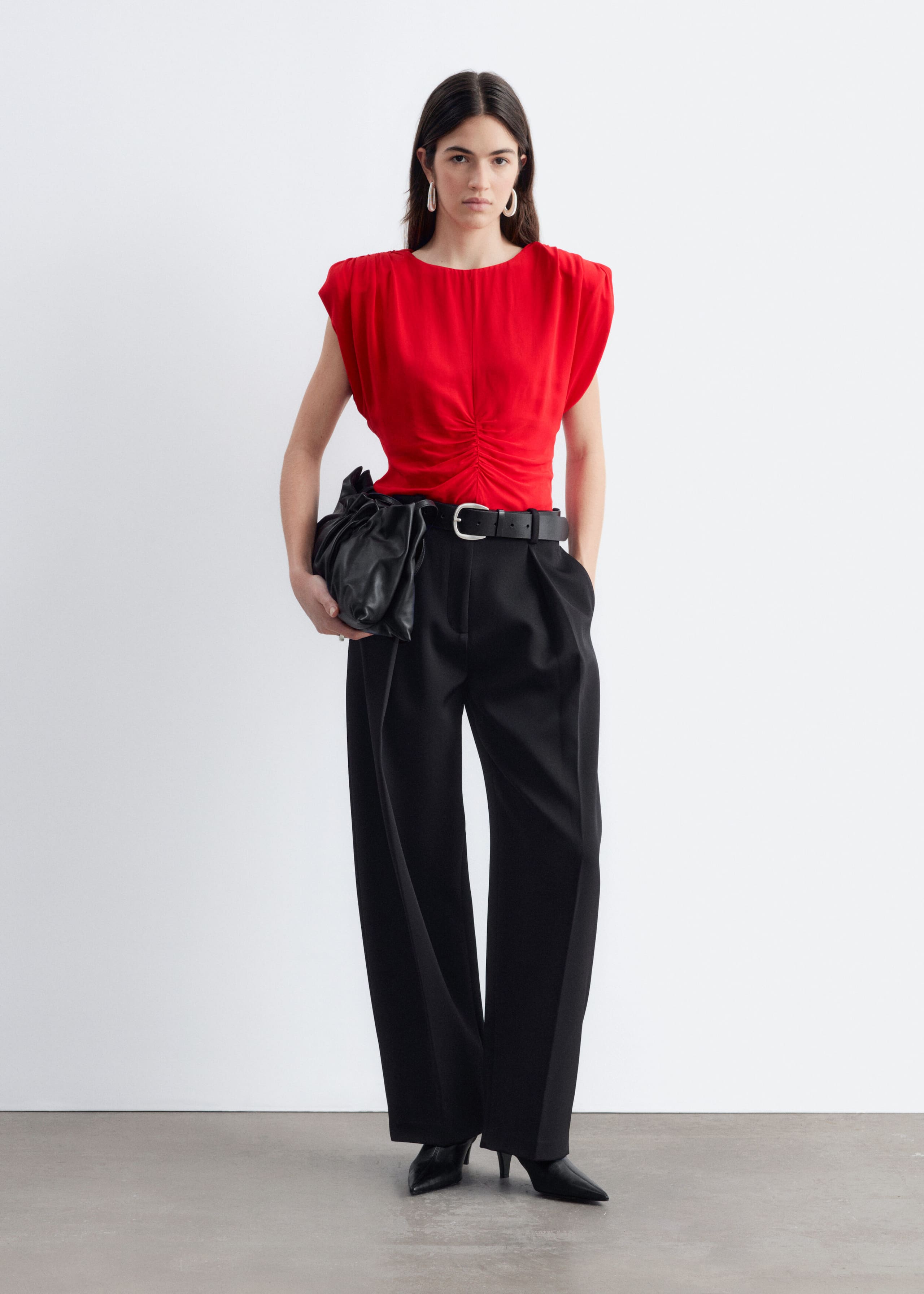 Haut froncé sans manches - Rouge - Lookbook