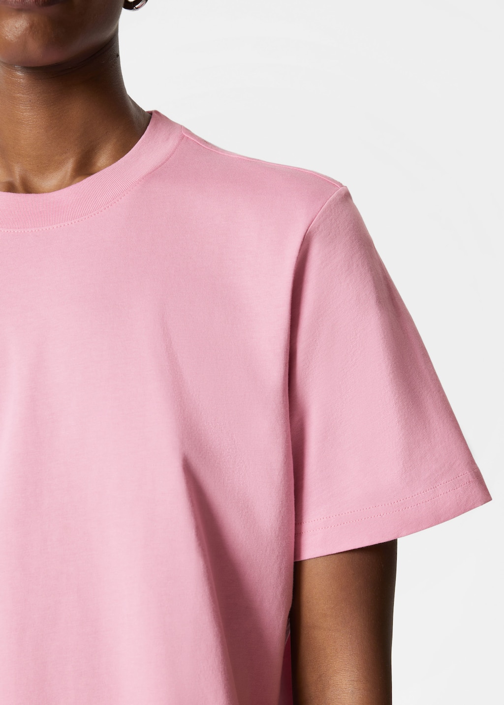 Camiseta de cuello redondo - Beige - Lookbook