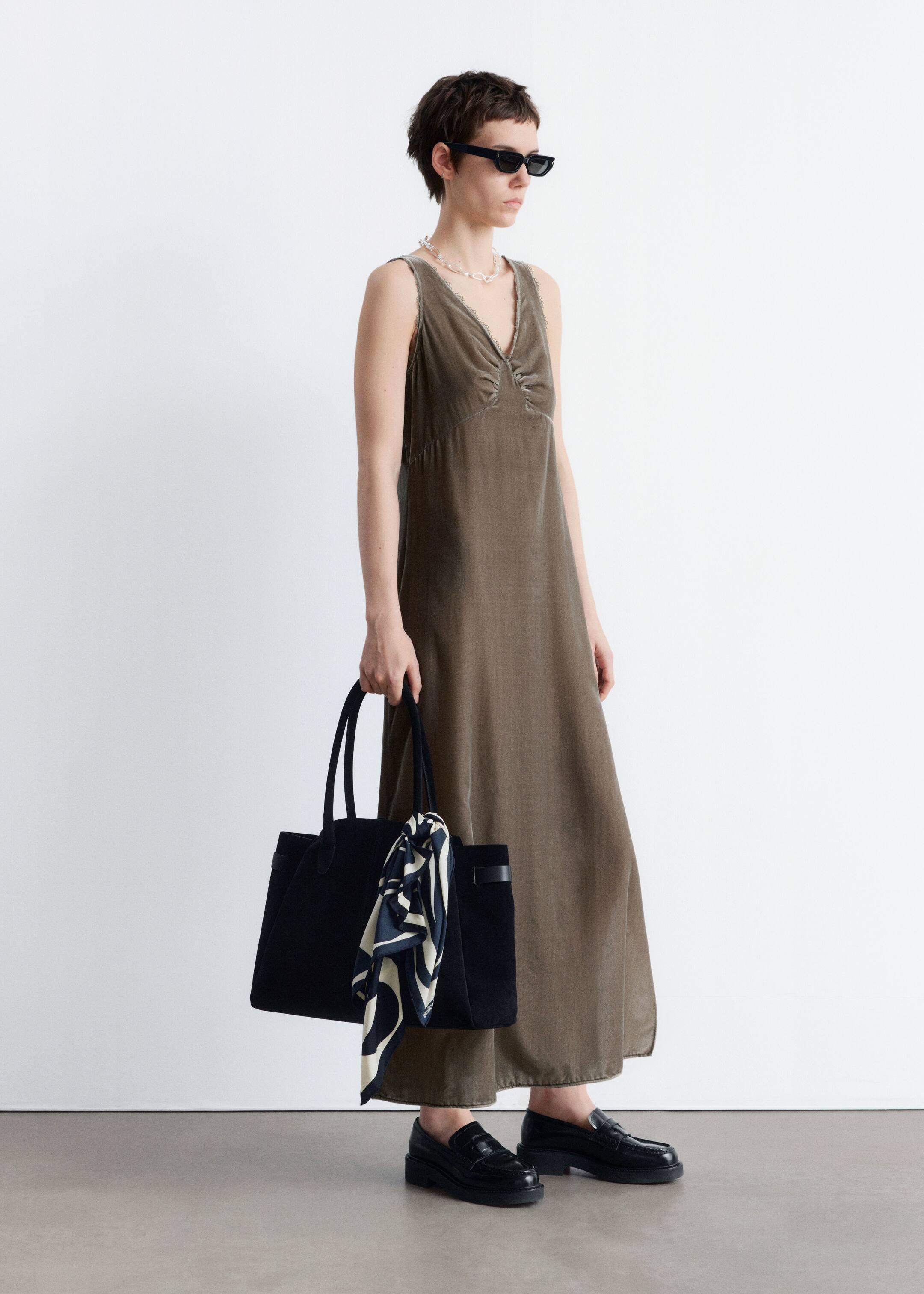 Visualizza immagine più grande: Maxi abito in velluto - Talpa - DONNA | H&M IT 5