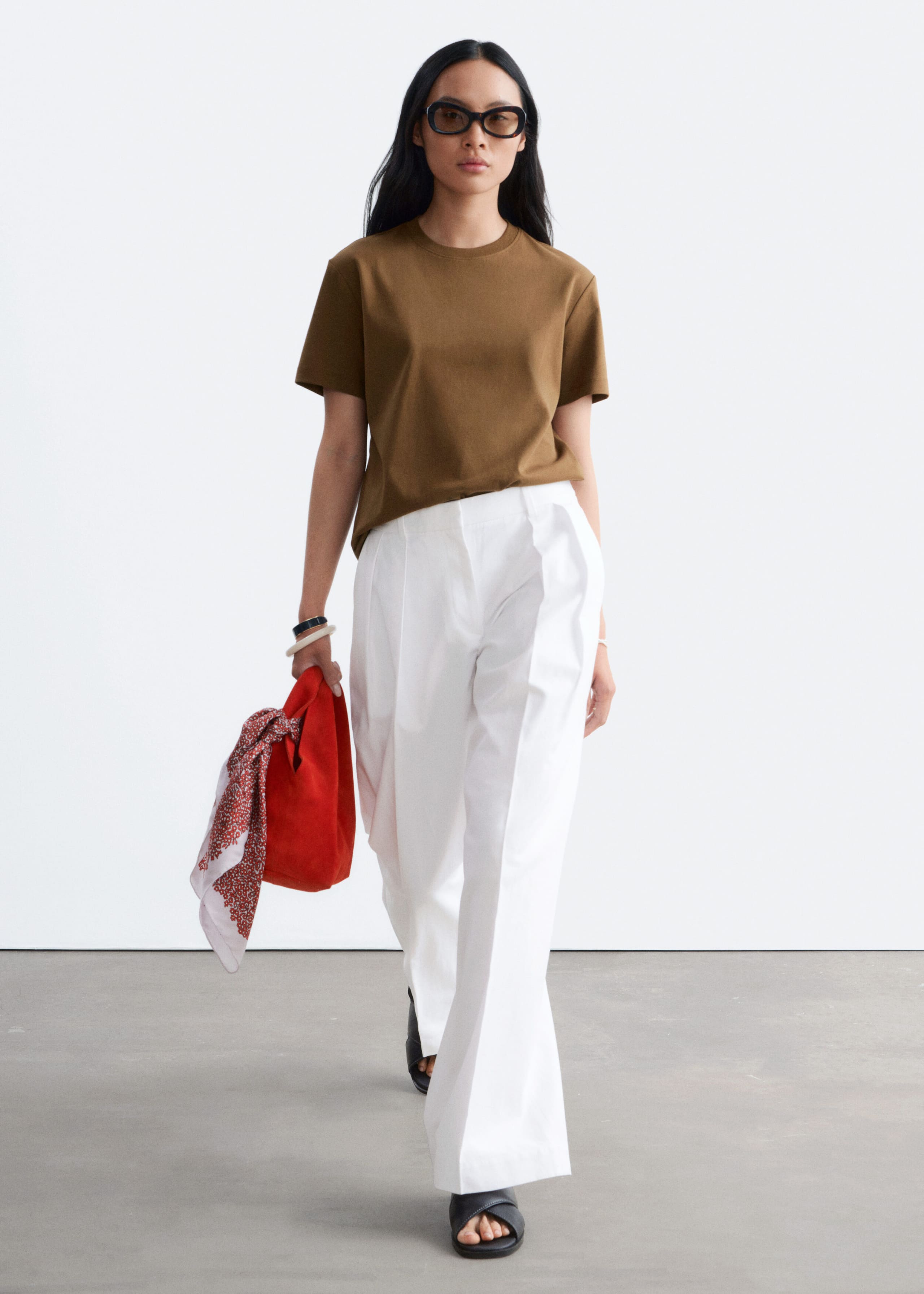 Cotton Crew-Neck T-Shirt - Brown - Lookbook