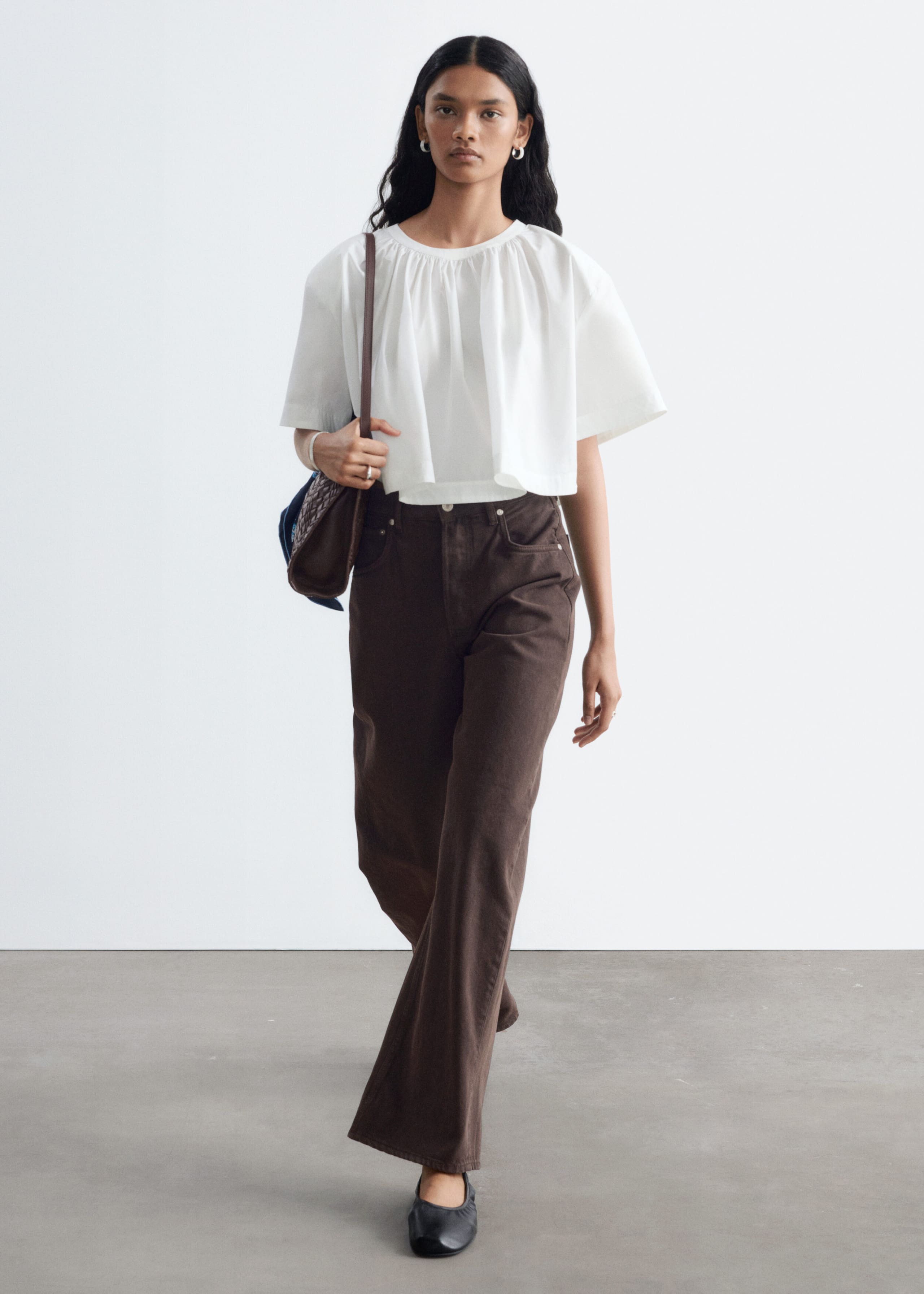Gathered Cotton Crop Blouse - White - Lookbook