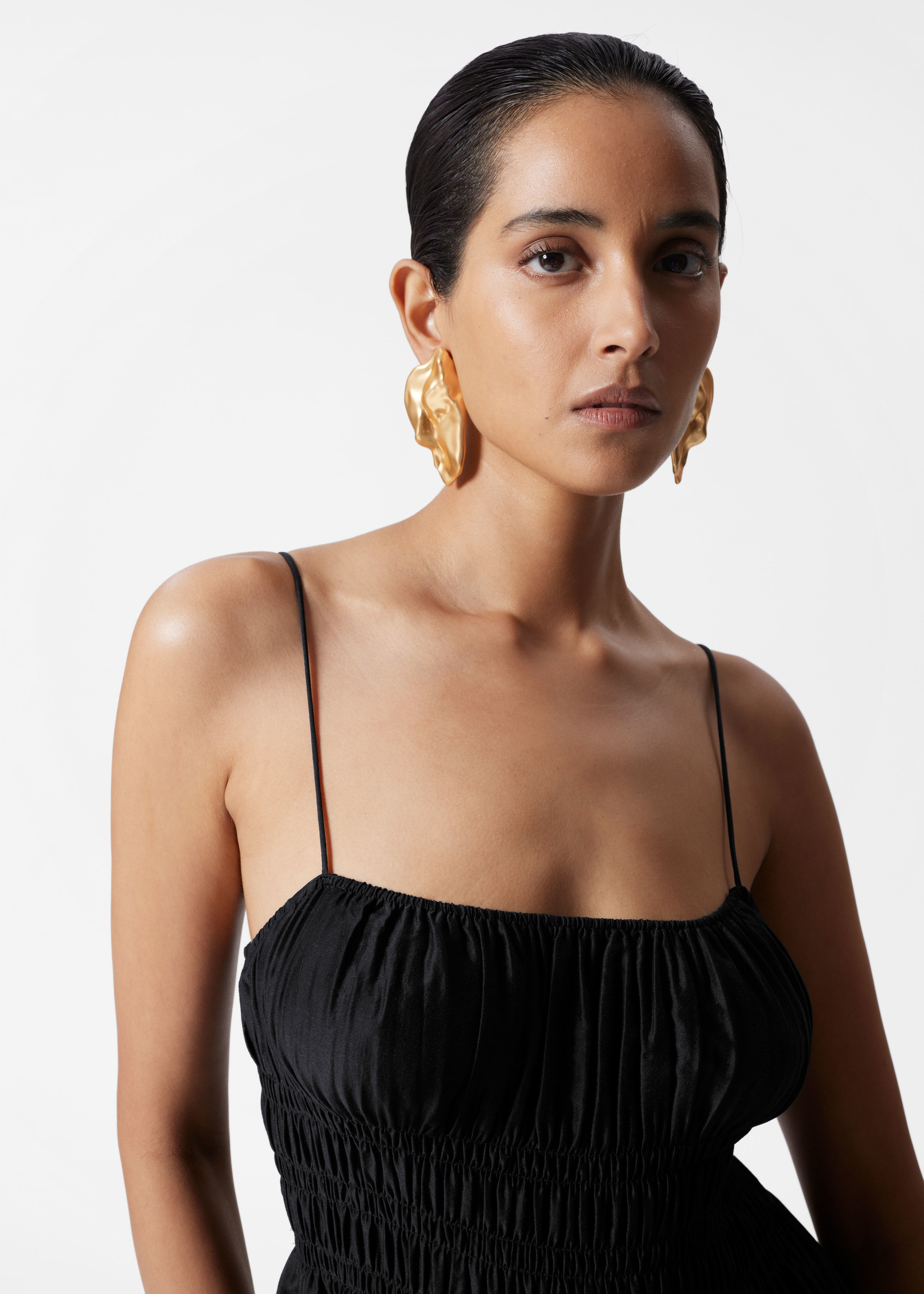 Σκουλαρίκια με Ακανόνιστο Δίσκο σε Oversized Γραμμή - Χρυσό