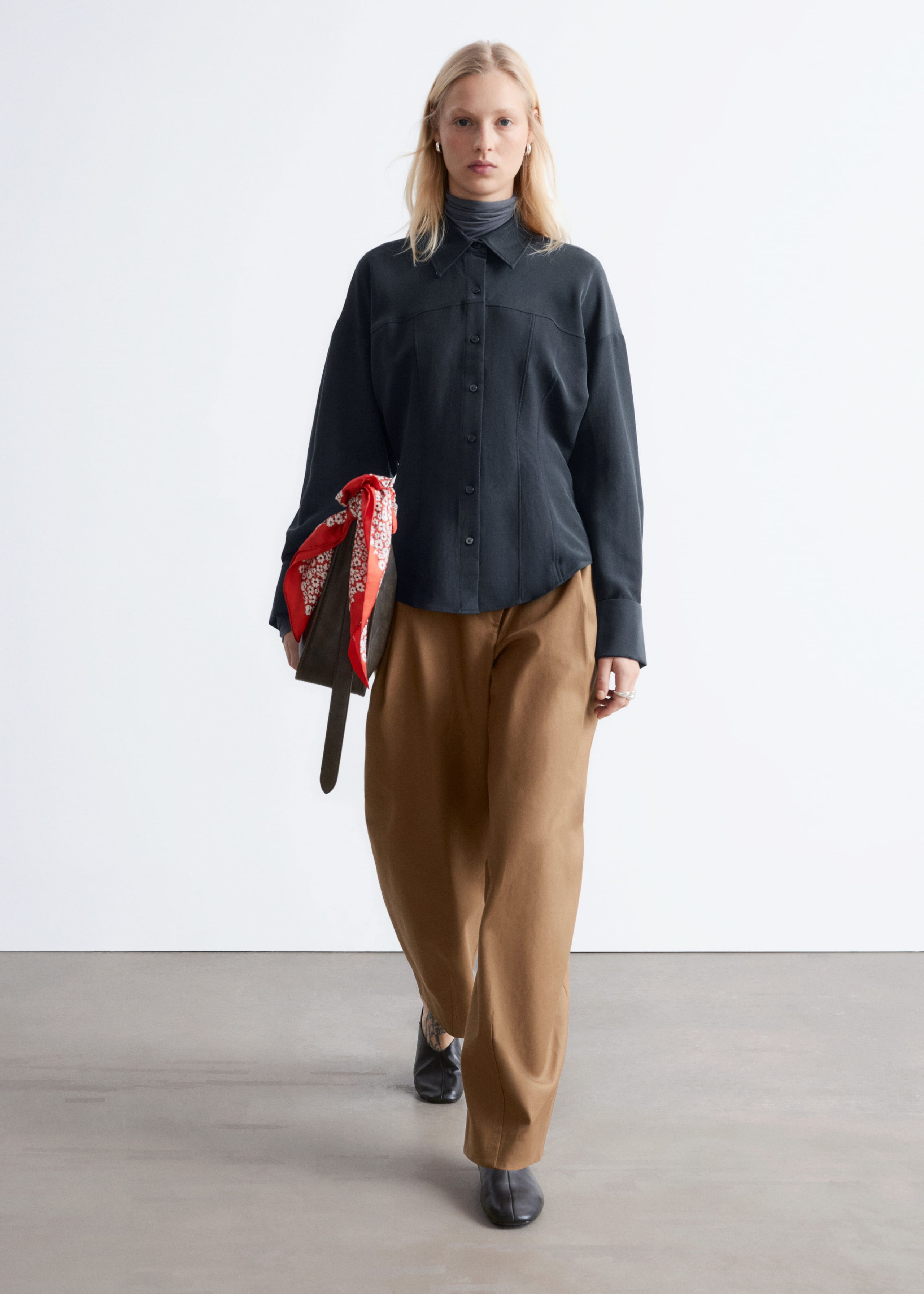 Image of Balloon-Sleeved Tapered Shirt