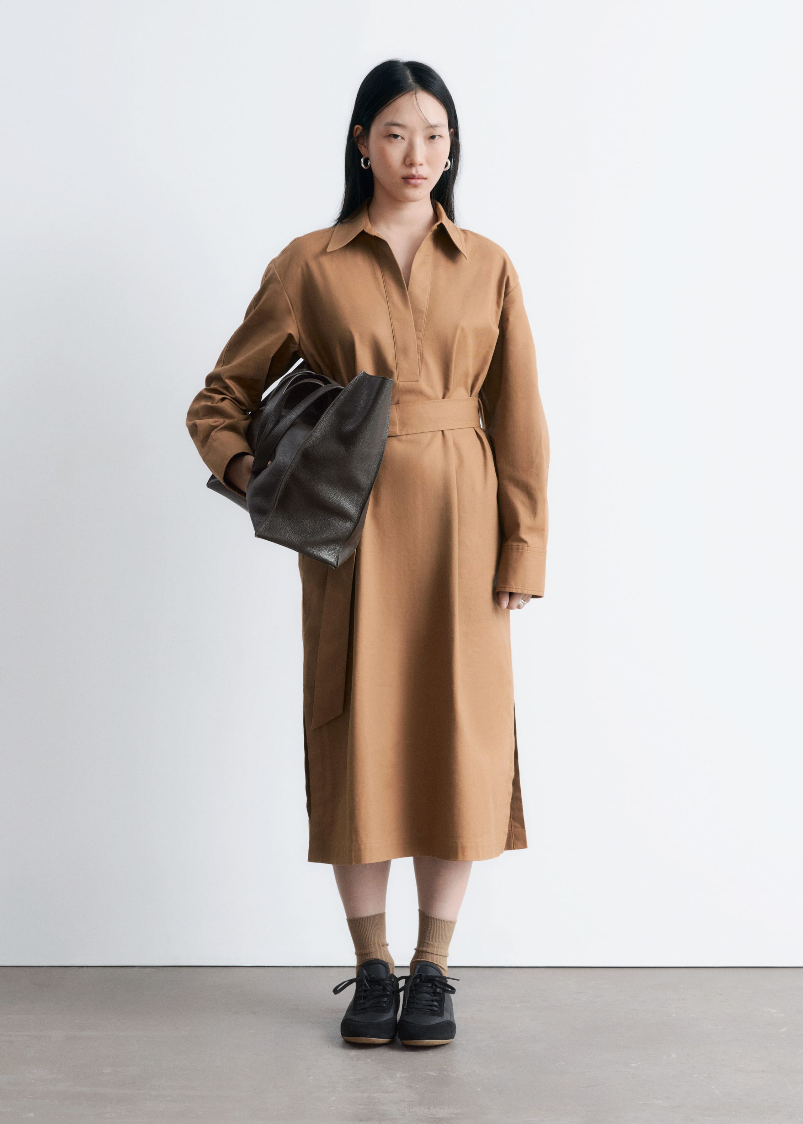 Image of Midiklänning med bälte