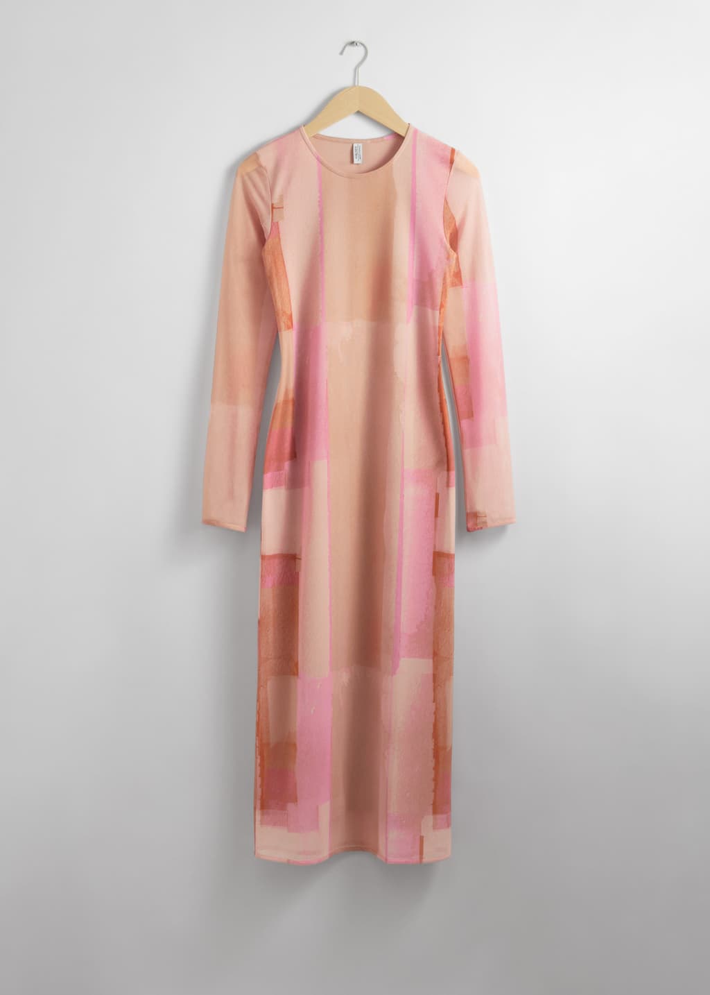 MeshMidiDress - Pink Print - Stillleben