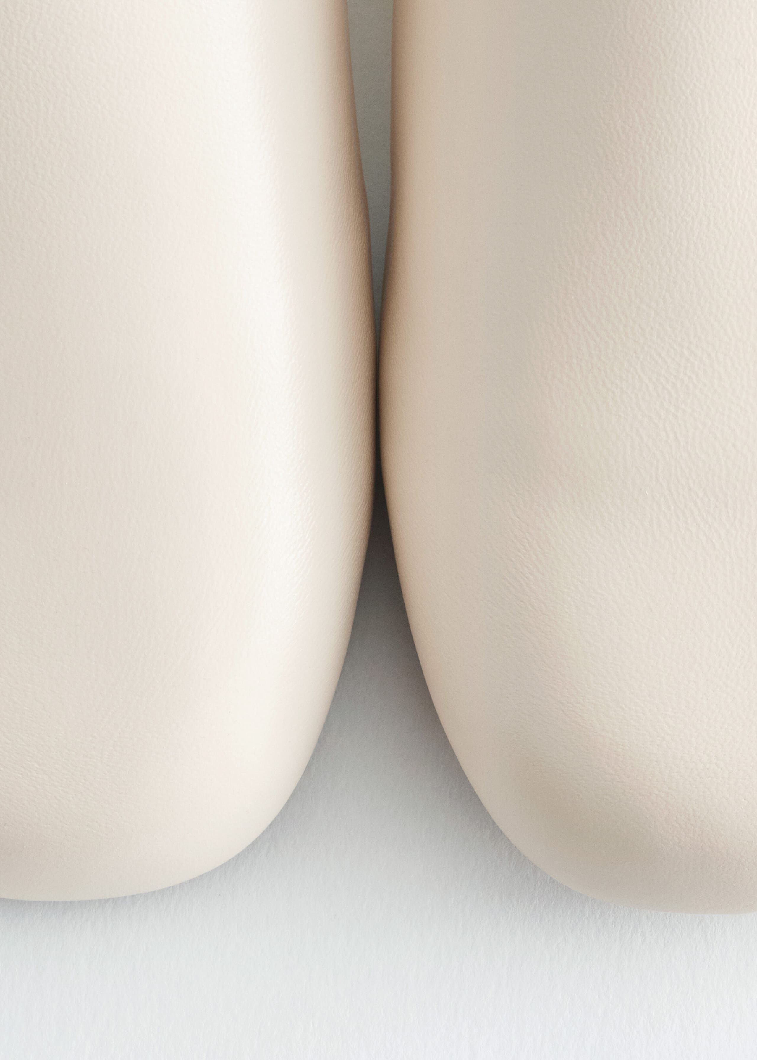 Mules slip on in pelle - {{variantName}} - Descrizione dettagliata