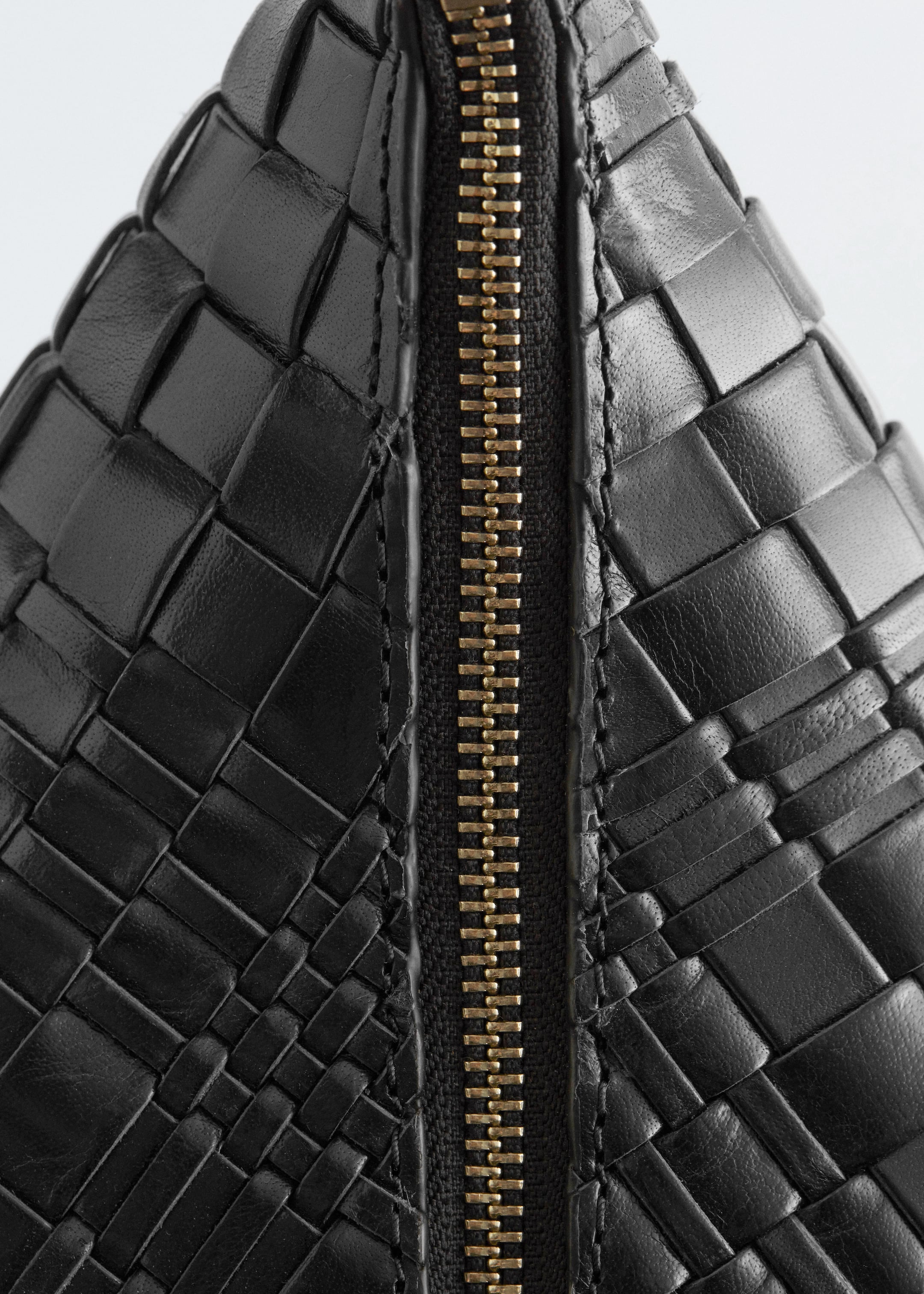 Größeres Bild ansehen: Tragetasche aus verwobenem Leder - Schwarz - Ladies | H&M DE 4